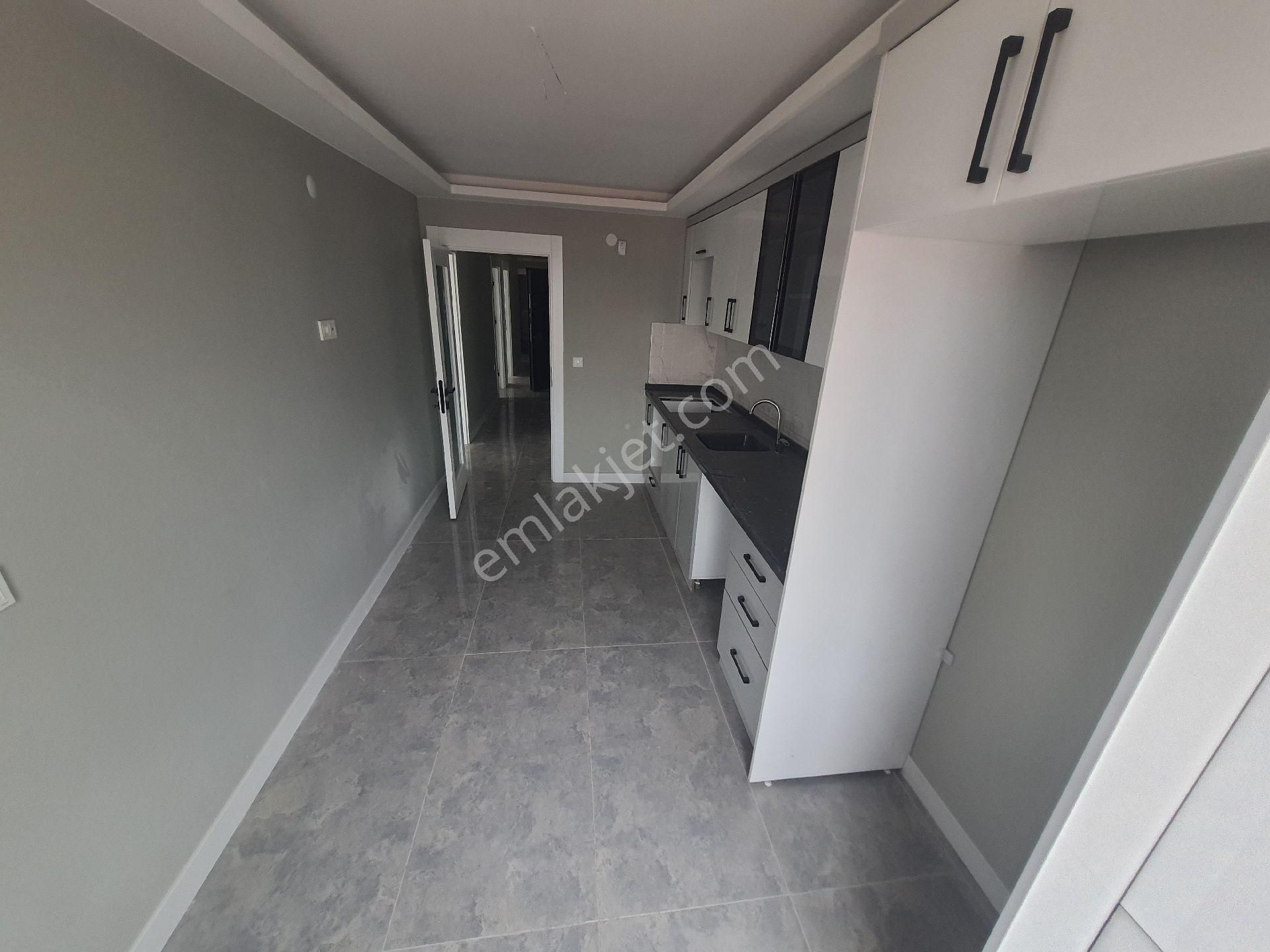 Kent'ten Mutlu Mh.cadde Üzeri 4+1 Çift Asansörlü Teraslı Şehir Manzaralı Fırsat Dubleks - Görsel 3