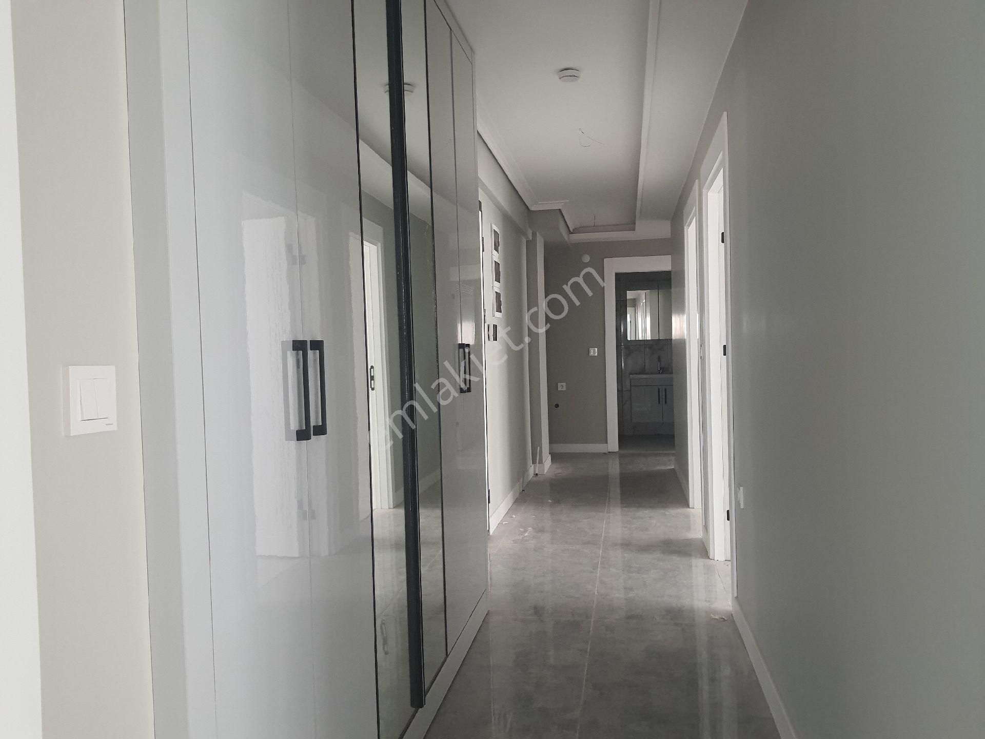 Kent'ten Mutlu Mh.cadde Üzeri 4+1 Çift Asansörlü Teraslı Şehir Manzaralı Fırsat Dubleks - Görsel 34