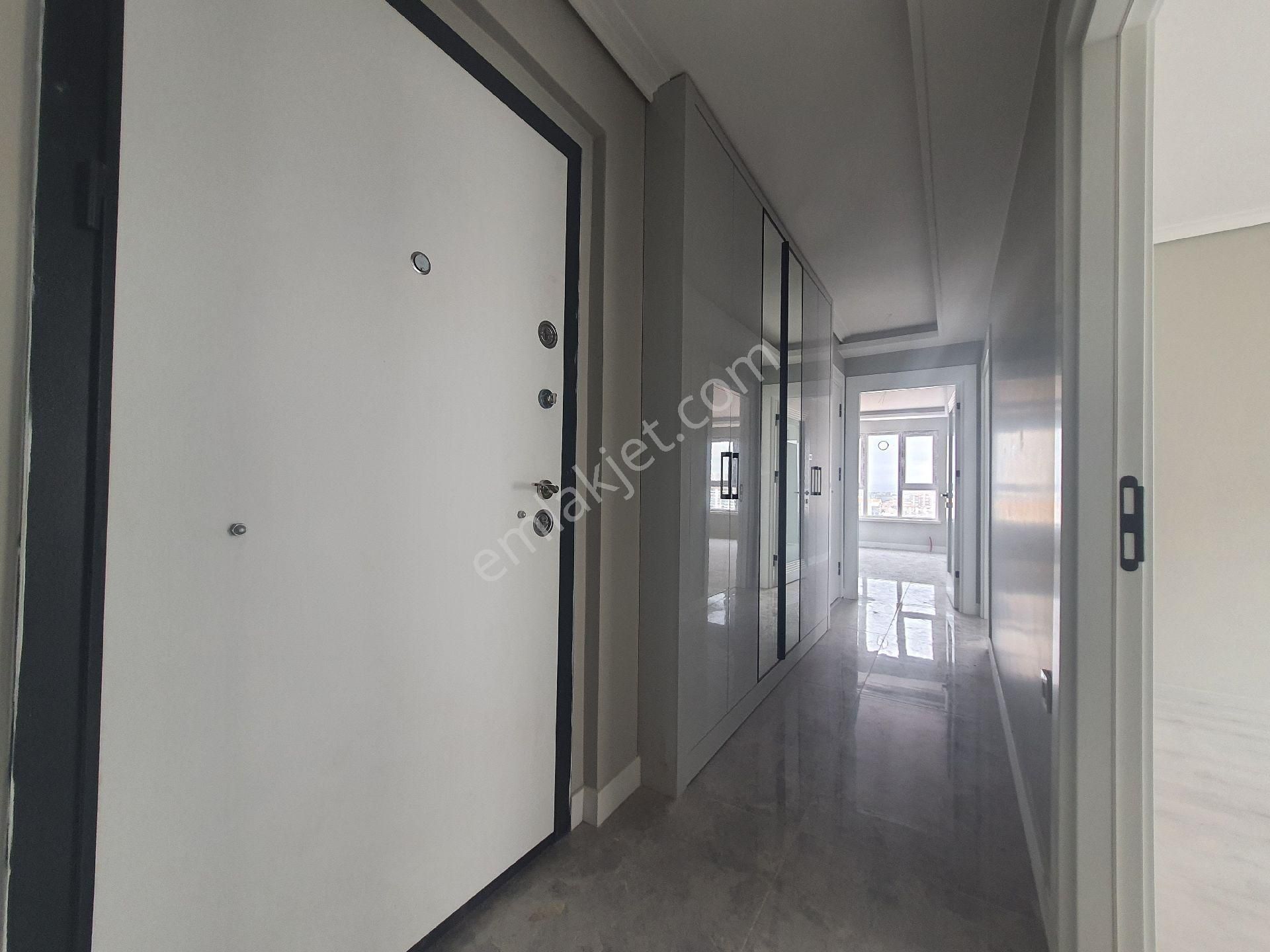 Kent'ten Mutlu Mh.cadde Üzeri 4+1 Çift Asansörlü Teraslı Şehir Manzaralı Fırsat Dubleks - Görsel 31