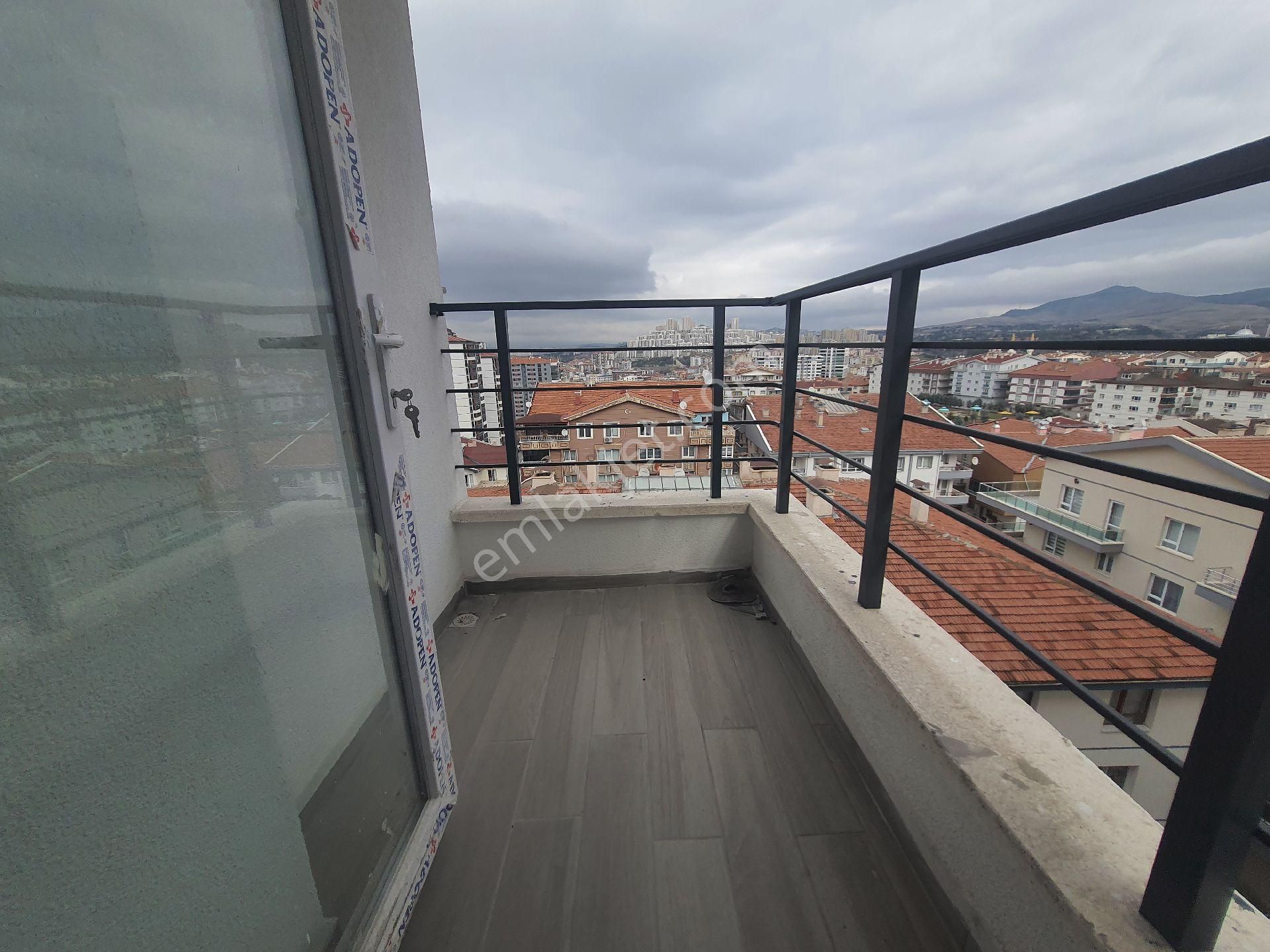 Kent'ten Mutlu Mh.cadde Üzeri 4+1 Çift Asansörlü Teraslı Şehir Manzaralı Fırsat Dubleks - Görsel 8