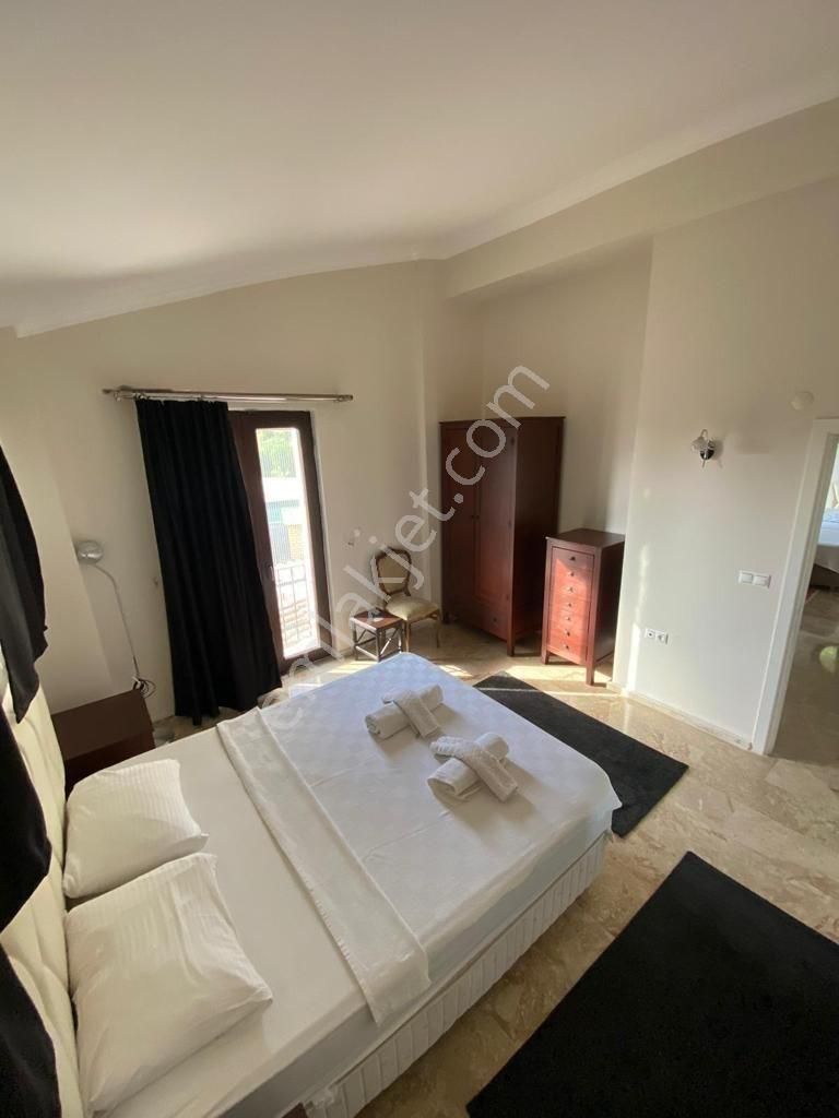 İlkon'dan Göcek/inlice'de Satılık 3+1 Eşyalı Taş Villa - Görsel 10