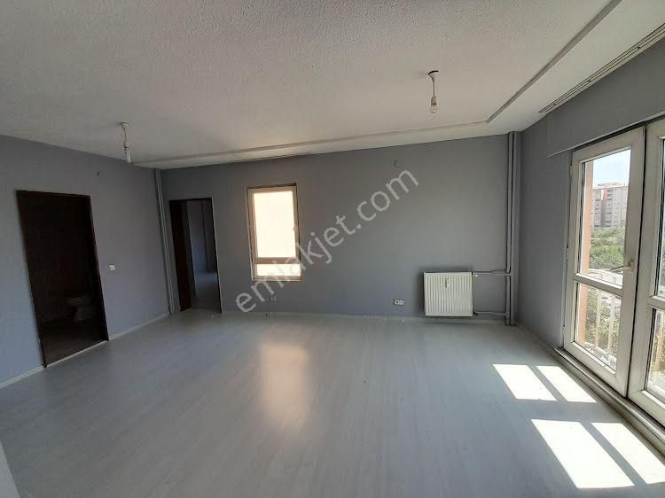 Küçükçekmece Atakent 3.etap 560 Ada Da Arakat Güney Cepheli Satılık 1+1 57m2 Daire - Görsel 4