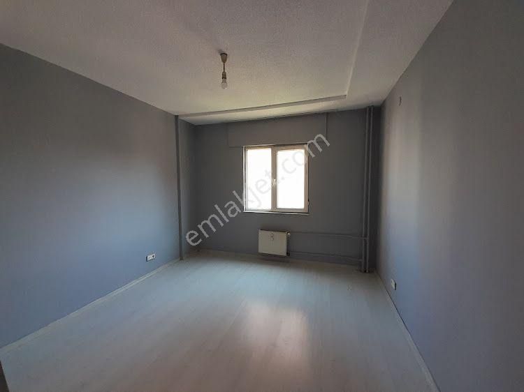 Küçükçekmece Atakent 3.etap 560 Ada Da Arakat Güney Cepheli Satılık 1+1 57m2 Daire - Görsel 16