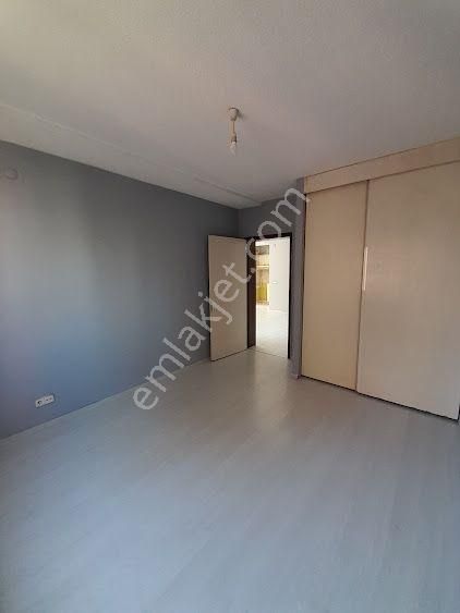 Küçükçekmece Atakent 3.etap 560 Ada Da Arakat Güney Cepheli Satılık 1+1 57m2 Daire - Görsel 21