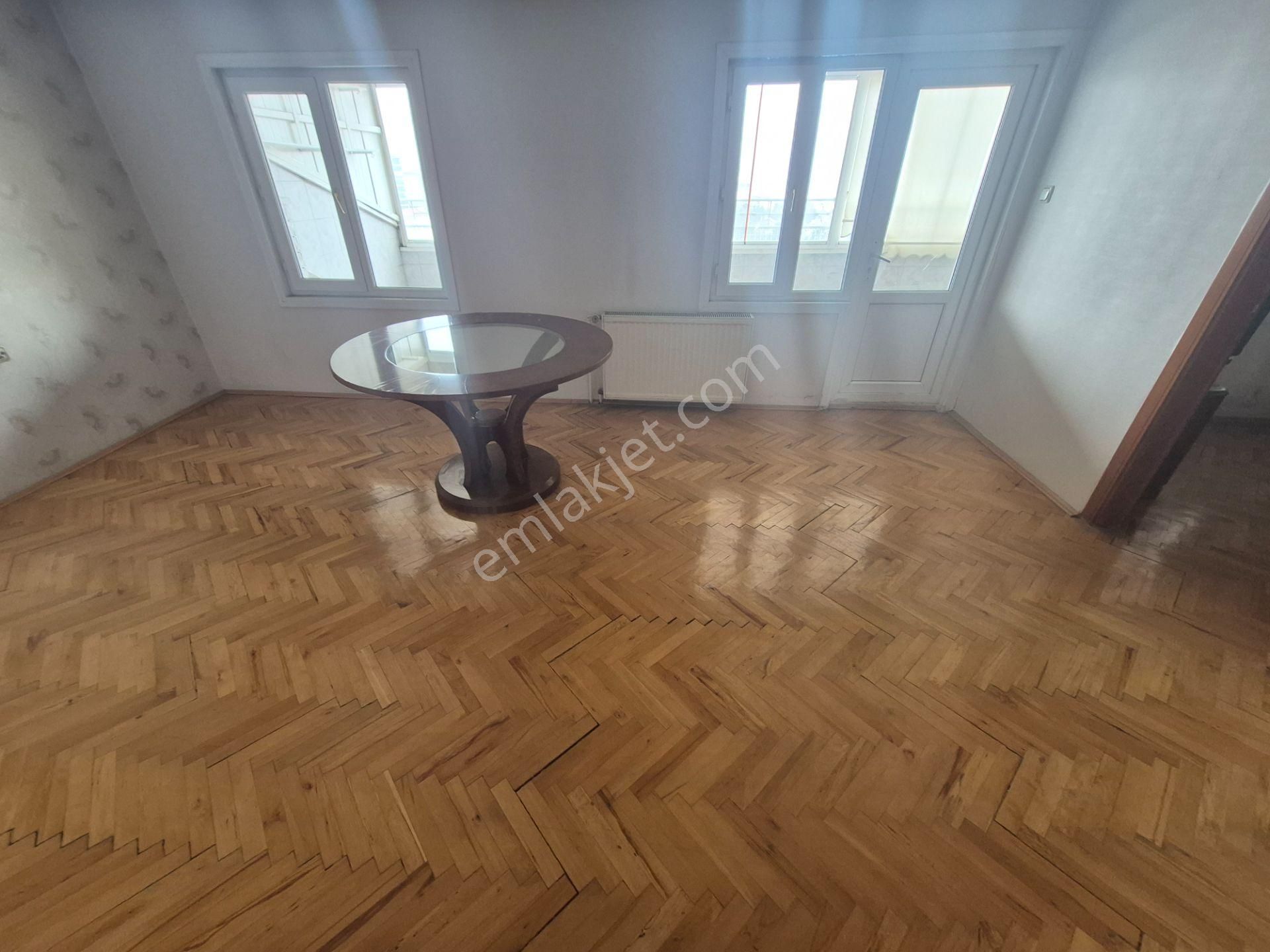 Ragıp Tüzün Mah. 2 Salon 6 Oda 1 Açık Teras 1 Kapalı Teras 3 Banyolu Satılık Daire - Görsel 23