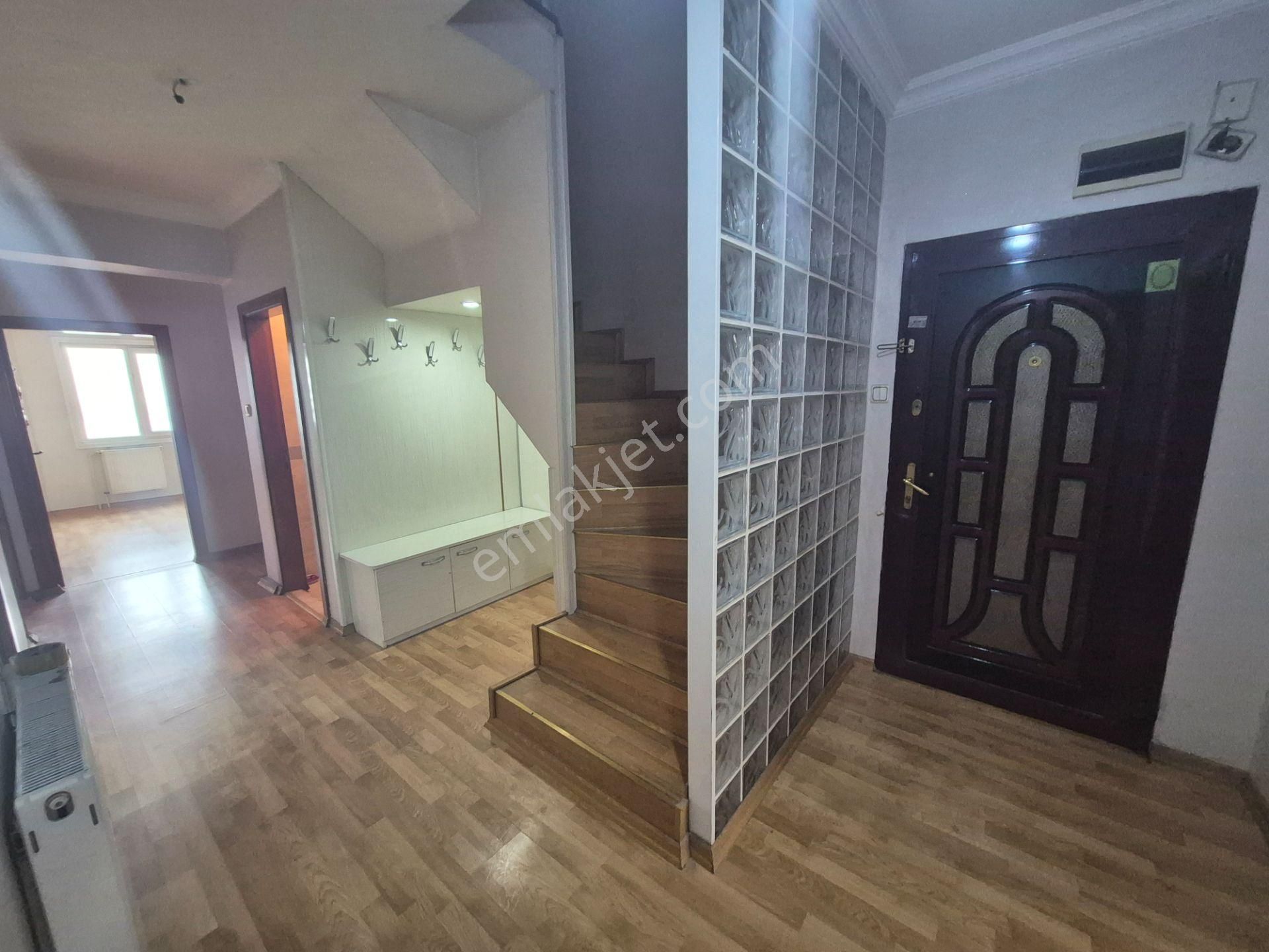 Ragıp Tüzün Mah. 2 Salon 6 Oda 1 Açık Teras 1 Kapalı Teras 3 Banyolu Satılık Daire - Görsel 2