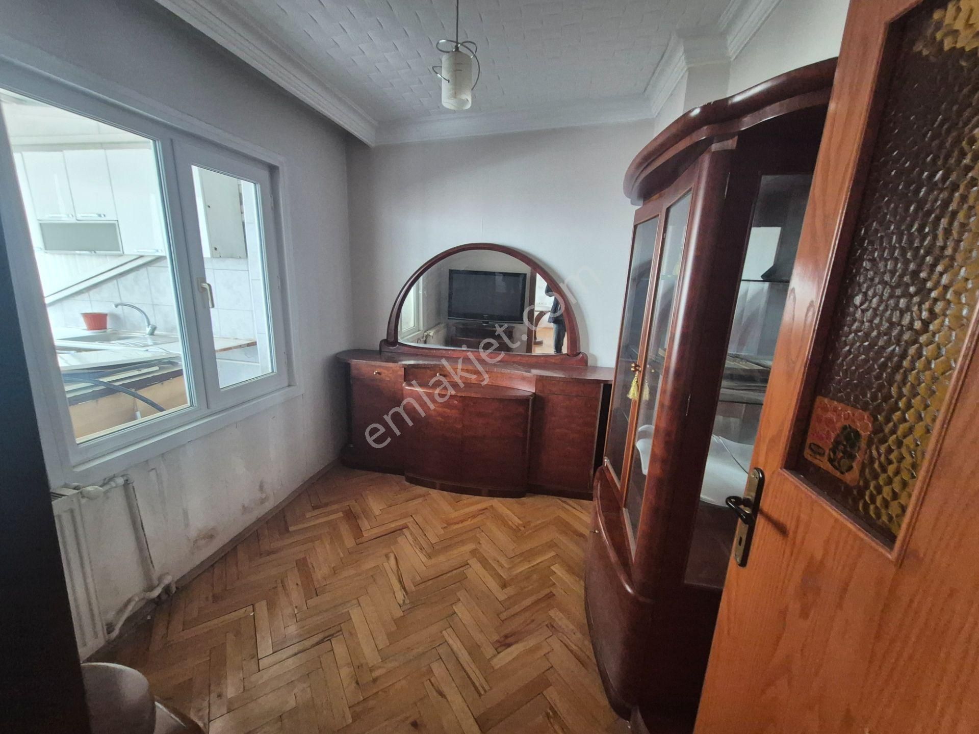 Ragıp Tüzün Mah. 2 Salon 6 Oda 1 Açık Teras 1 Kapalı Teras 3 Banyolu Satılık Daire - Görsel 25