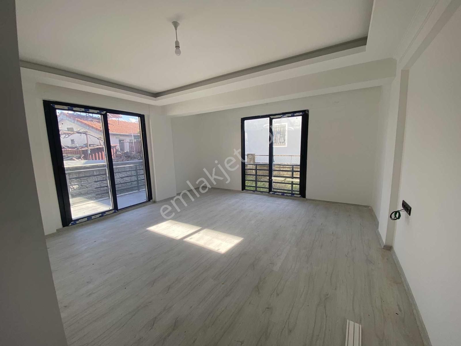 Fethiye Cami Mah.'de İlkon'dan Giriş Kat Bahçeli Sıfır 1+1 Daire
