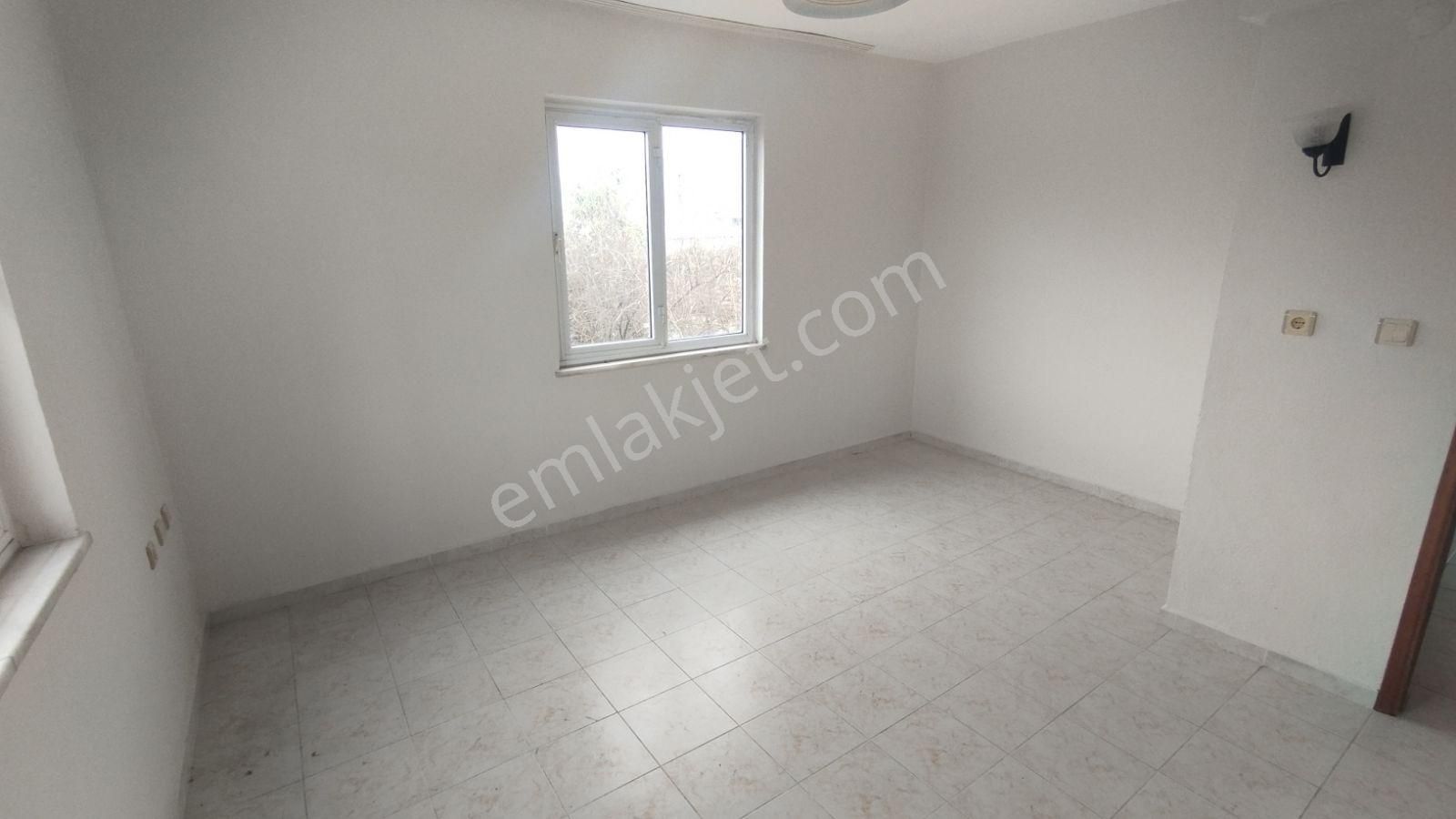 İlkon'dan Babataşı'nda Uzun Dönem Kiralık 2+1 Ara Kat Daire - Görsel 12