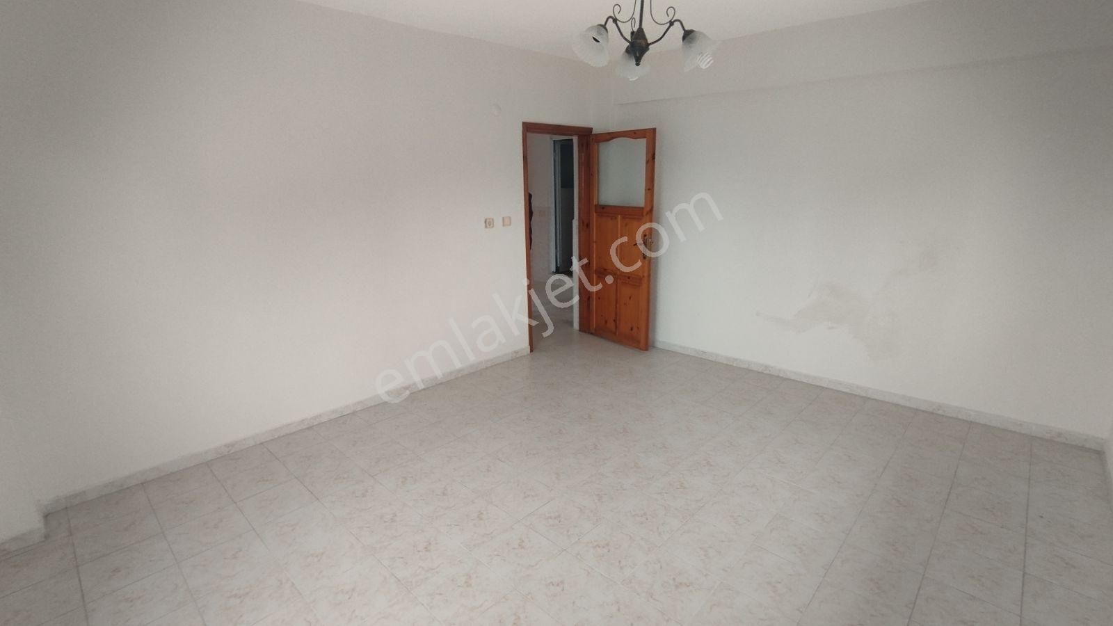 İlkon'dan Babataşı'nda Uzun Dönem Kiralık 2+1 Ara Kat Daire - Görsel 2