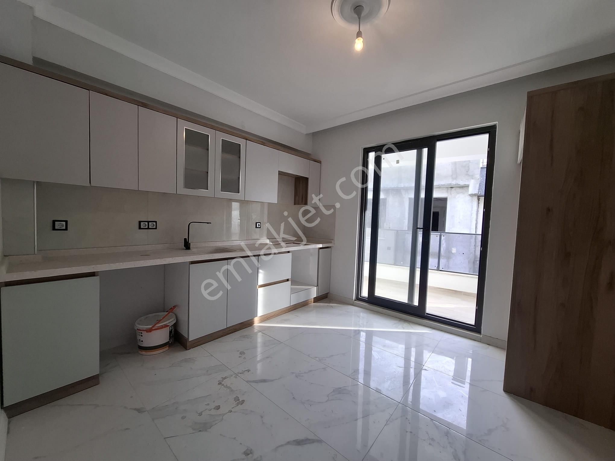 Akman'dan 4+1 Ayrı Mutfak Kat Dubleksi Teraslı Yeni Bina - Görsel 2