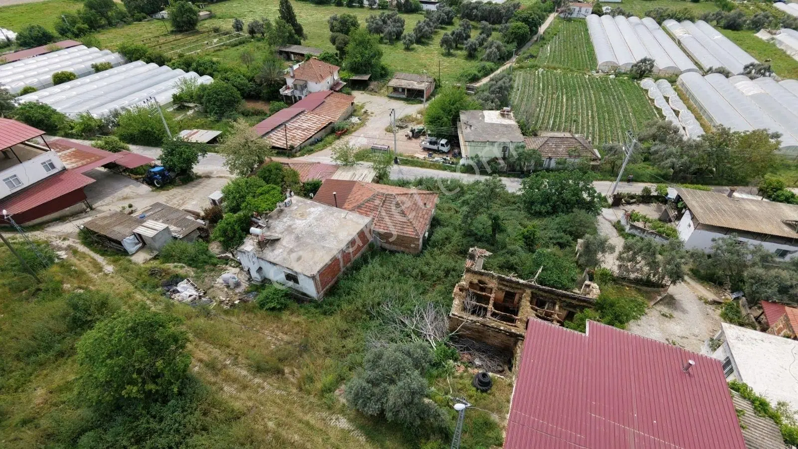 Milas Bahçeburun Köyü Satılık Kargir Ev Ve Avlusu 970 M² - Görsel 3