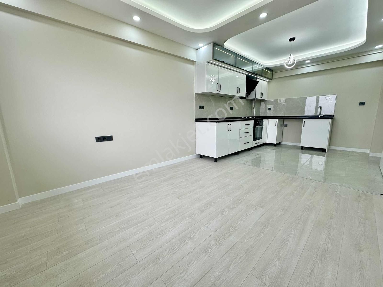 Tenor'dan Çetinemeç Yanı Cd Üzeri 3+1 2bany Manzaralı Lüx Yapılı - Görsel 6