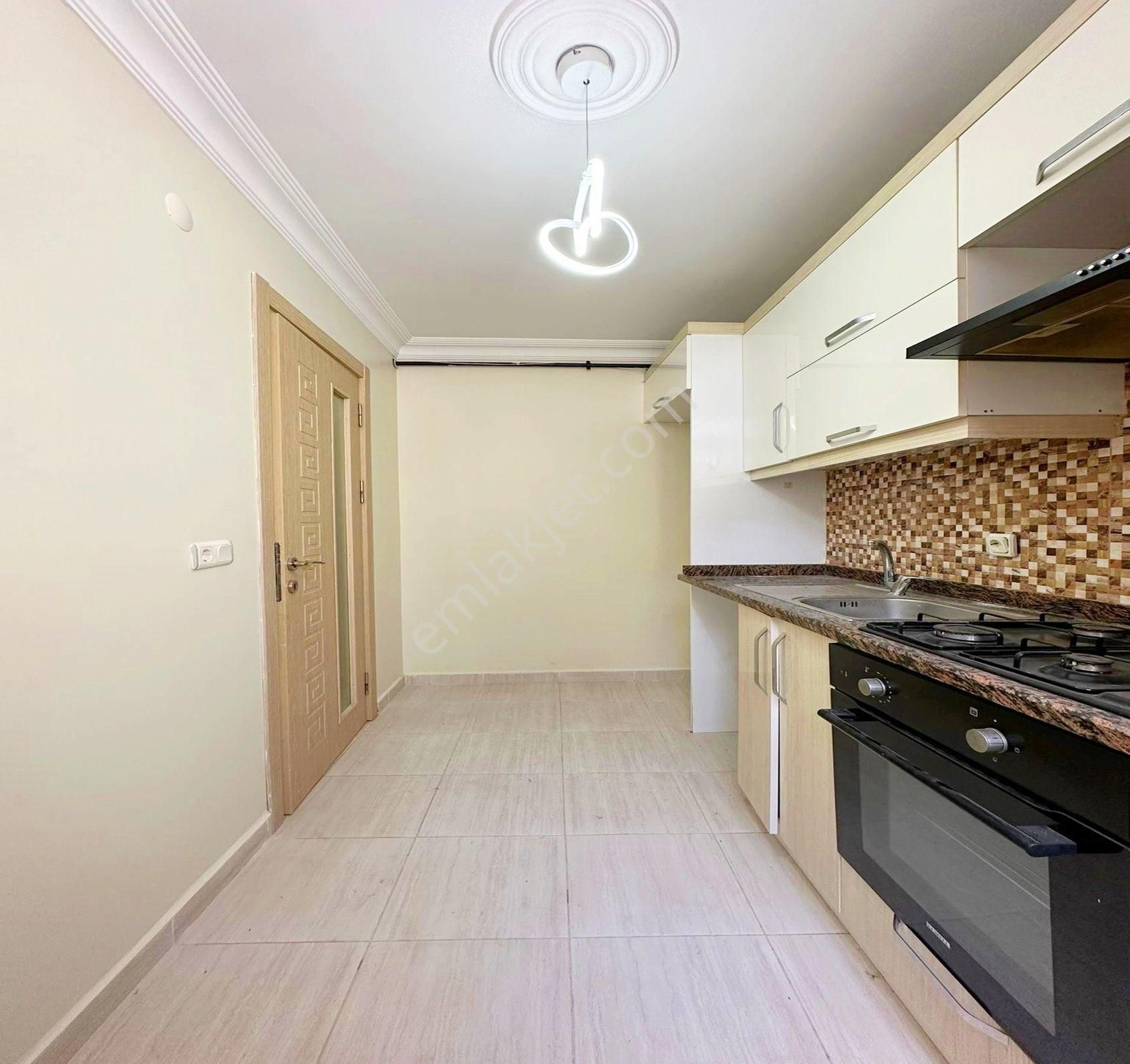 Beylikdüzü Yakuplu'da Kiralık Eşyalı 1+1 Metrobüse Yakın Daire Fırsatı - Görsel 12