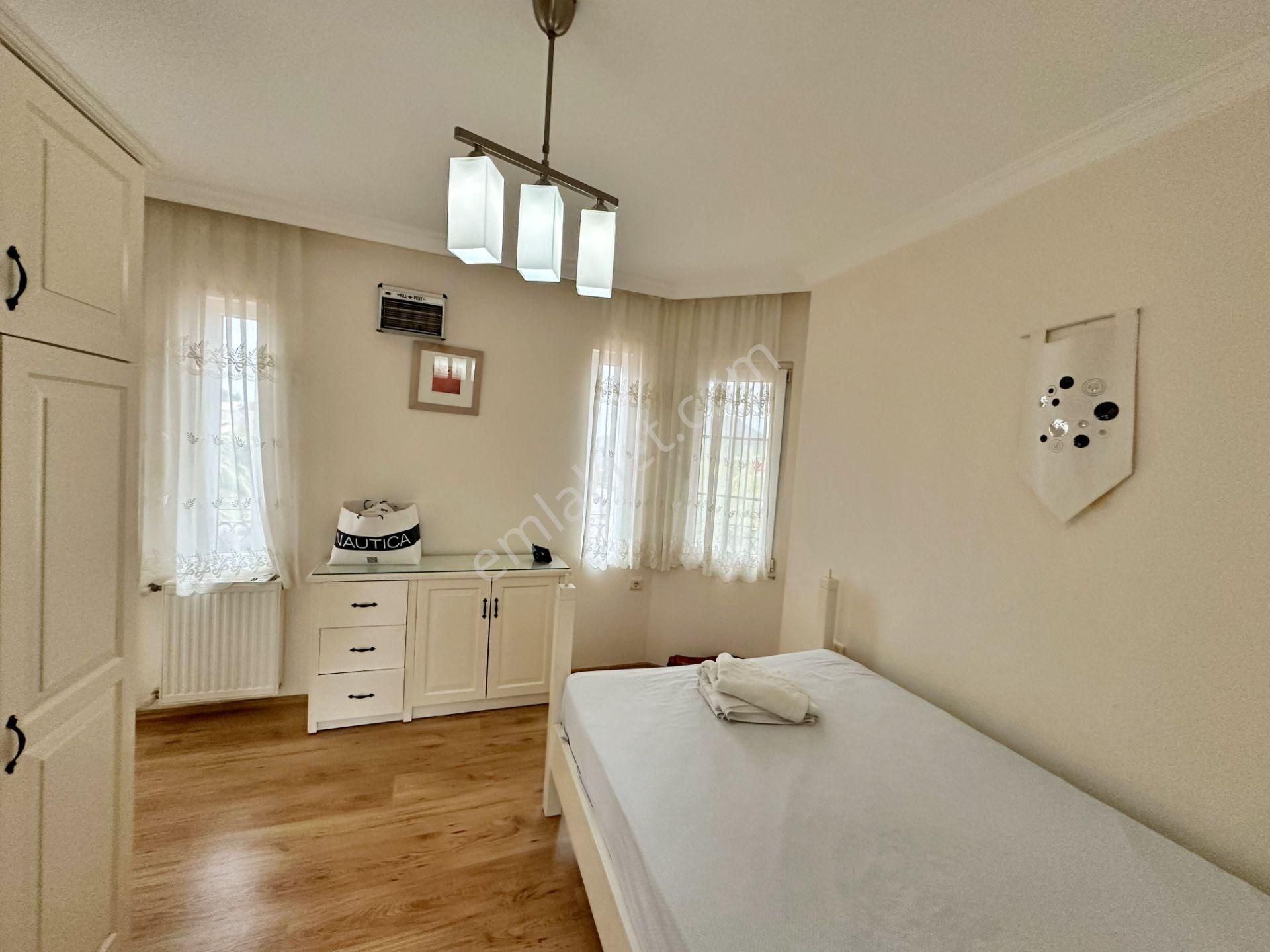 Ovacık'ta Babadag Yolunda 3+1 Geniş Villa - Görsel 20