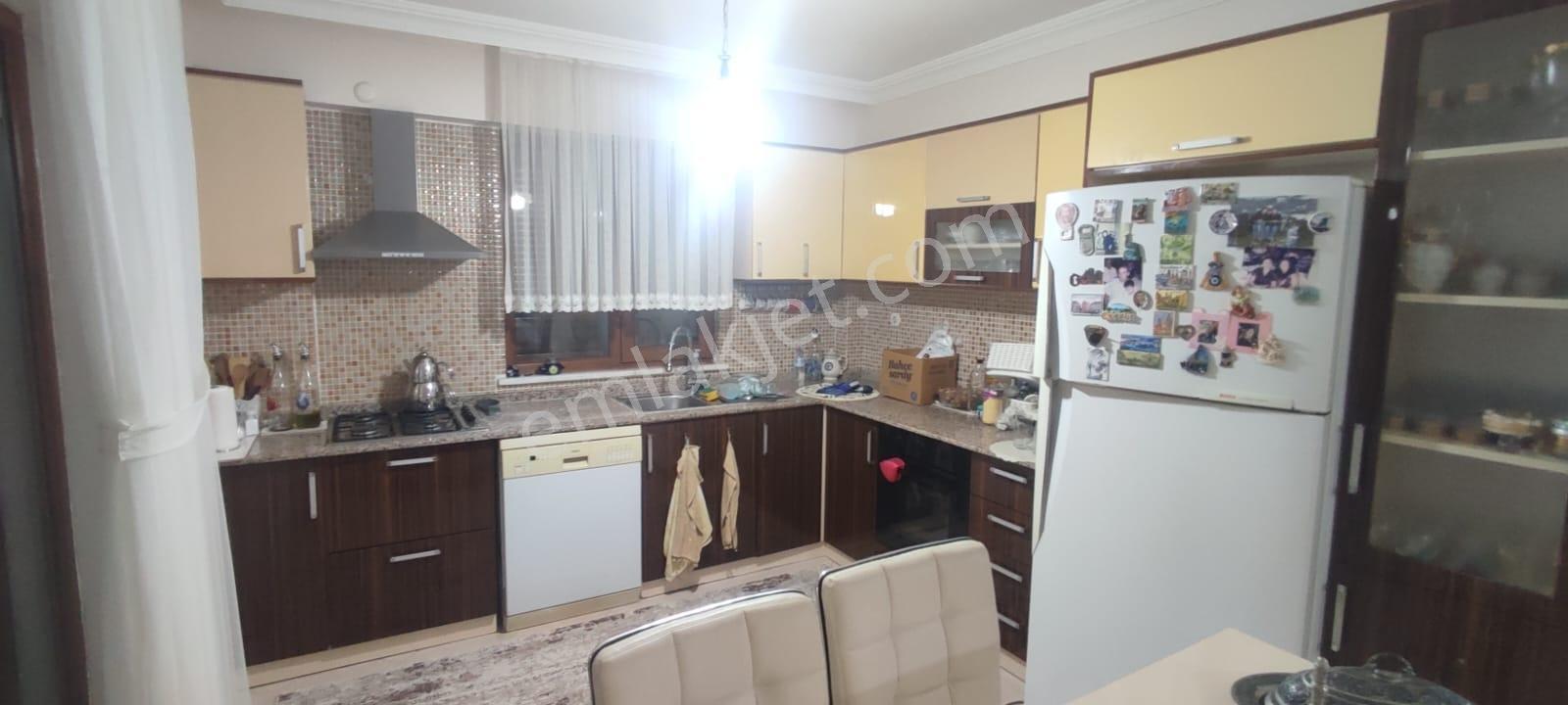 Yeni Hastaneye Yürüme Mesafesinbde Müstakil Bahçeli Villa - Görsel 17