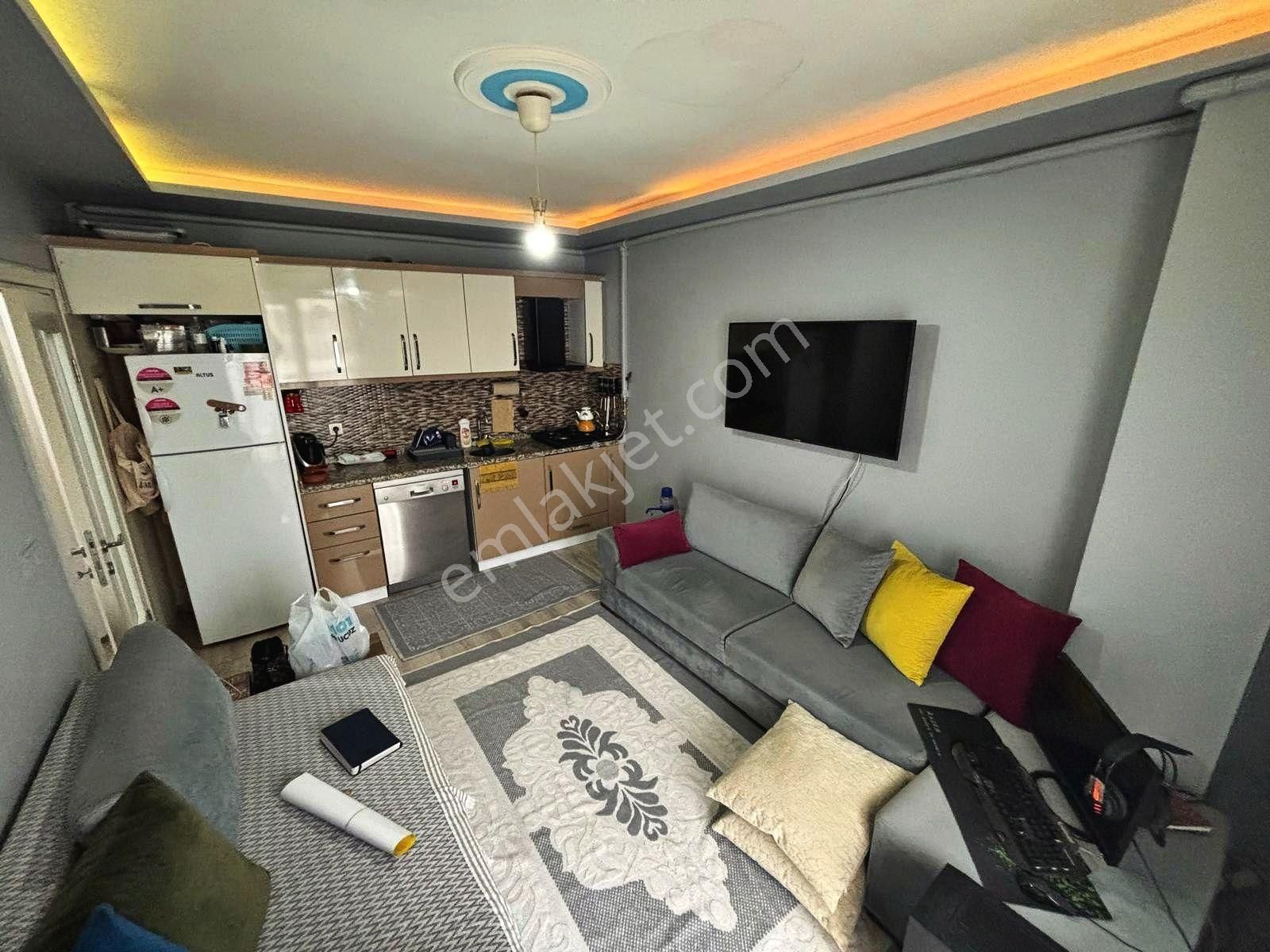 🔴🔴 Aktiften Kaçırılmayacak Fırsat !! Altınkumda Doğalgazlı Ön Cephe Asansörlü 9 Yaşında 1+1 Daire - Görsel 2