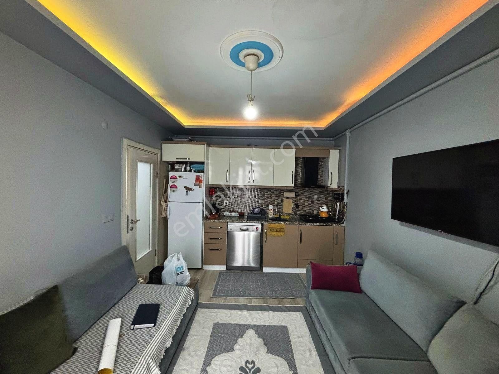 🔴🔴 Aktiften Kaçırılmayacak Fırsat !! Altınkumda Doğalgazlı Ön Cephe Asansörlü 9 Yaşında 1+1 Daire