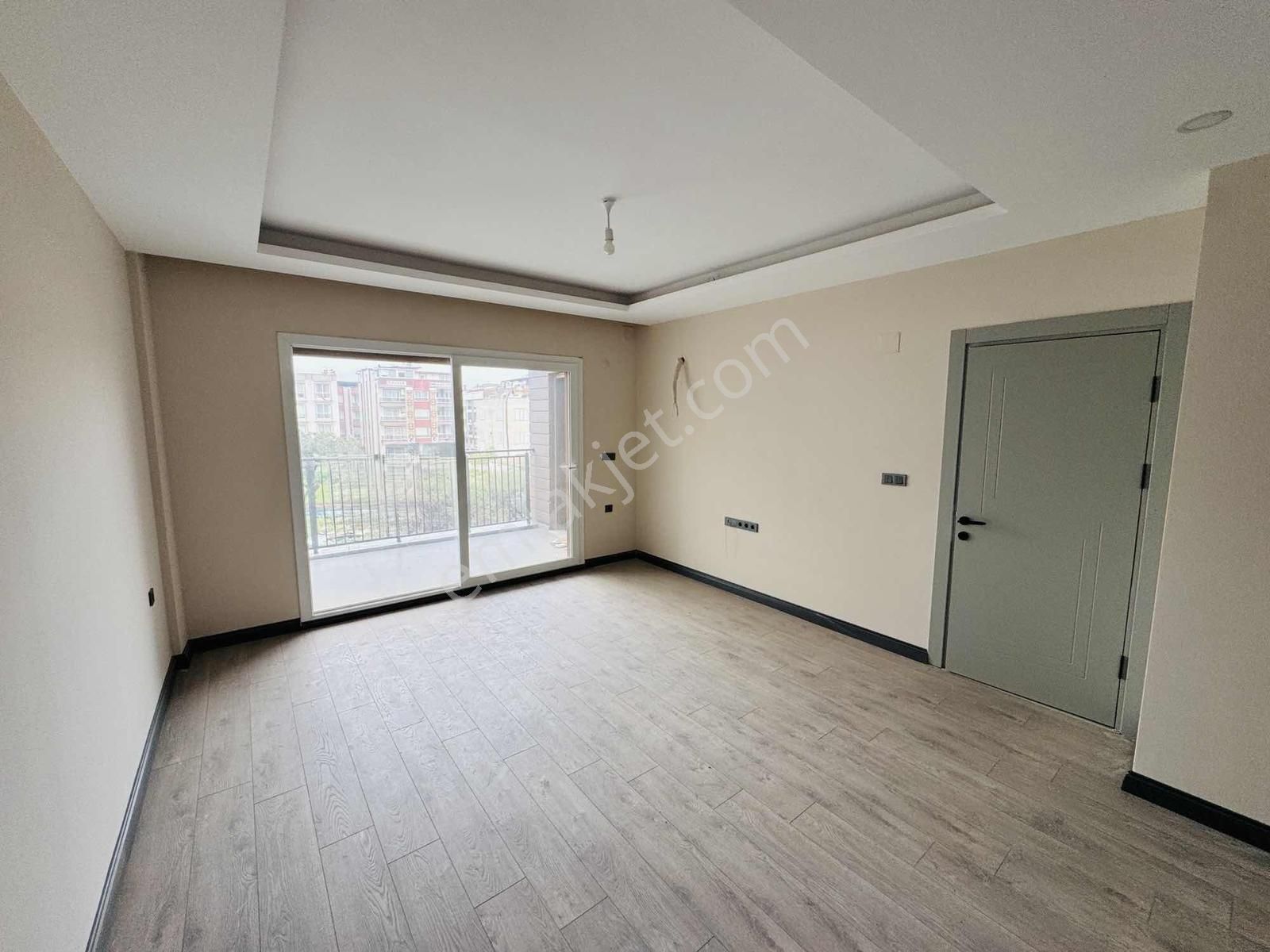 Kuşadası Davutlar'da Ön Cephe 60 M2 Satılık 1+1 Daire - Görsel 14