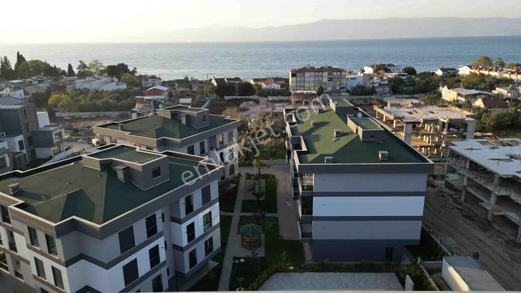 Gemlik Kurşunlu'da Lüks 2+1, 107m², Havuzlu, Otoparklı Daire