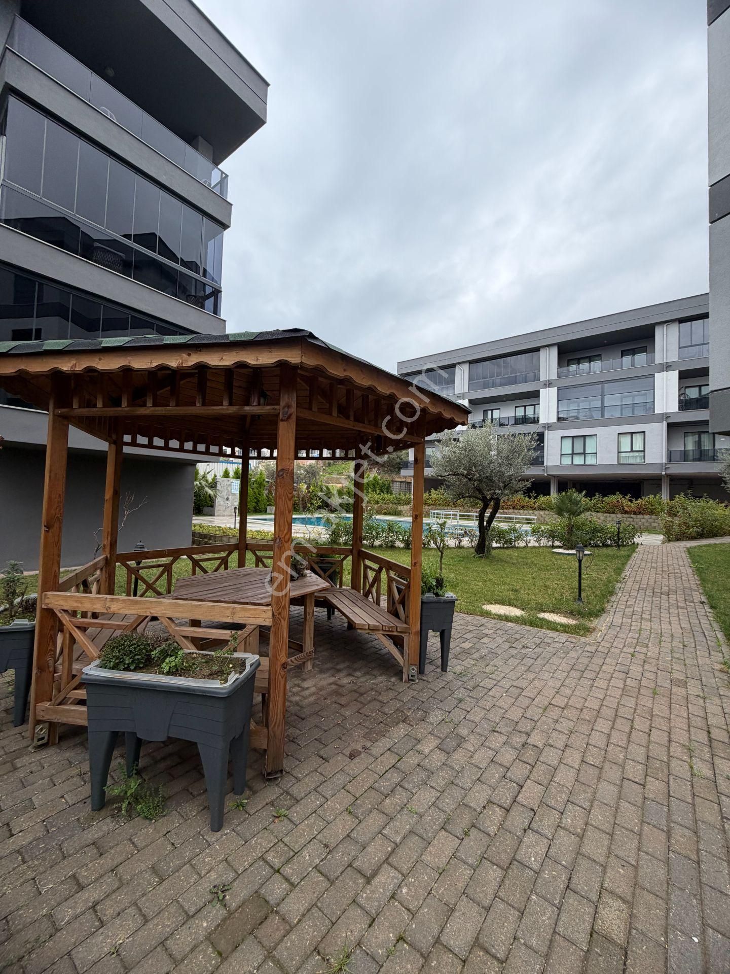 Gemlik Kurşunlu'da Lüks 2+1, 107m², Havuzlu, Otoparklı Daire - Görsel 31