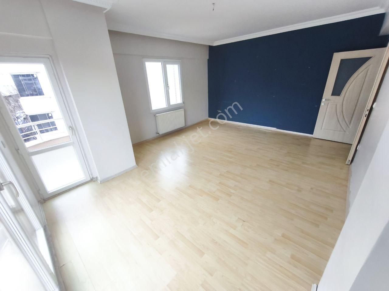 Bağcılar Güneşli Meydanda Butik Site İçinde 3+1 Kiralık Daire - Görsel 2