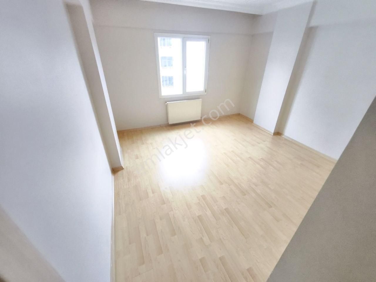 Bağcılar Güneşli Meydanda Butik Site İçinde 3+1 Kiralık Daire - Görsel 4