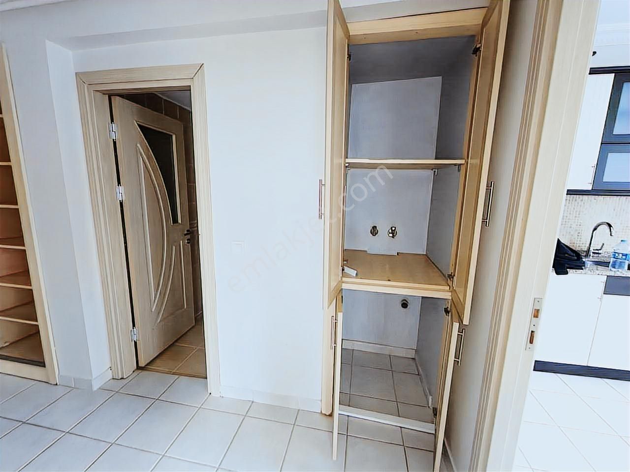 Bağcılar Güneşli Meydanda Butik Site İçinde 3+1 Kiralık Daire - Görsel 24