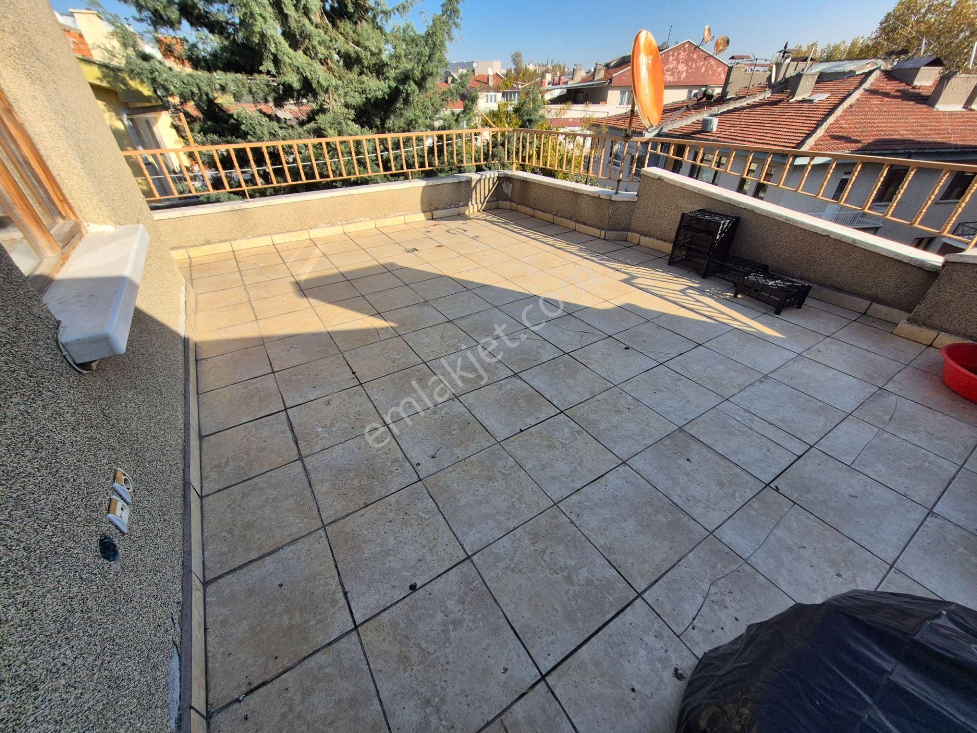 Varlık Mahallesinde Merkezi Lokasyon'da Satılık Dubleks Daire