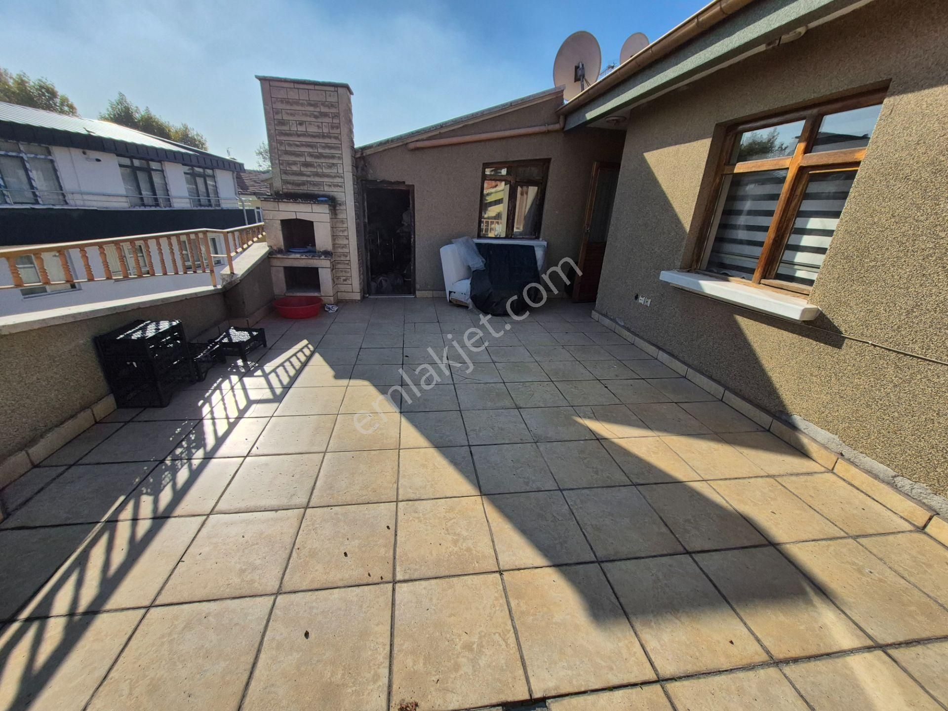 Varlık Mahallesinde Merkezi Lokasyon'da Satılık Dubleks Daire - Görsel 3