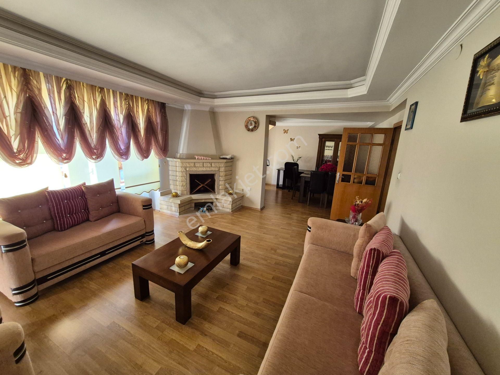 Varlık Mahallesinde Merkezi Lokasyon'da Satılık Dubleks Daire - Görsel 17