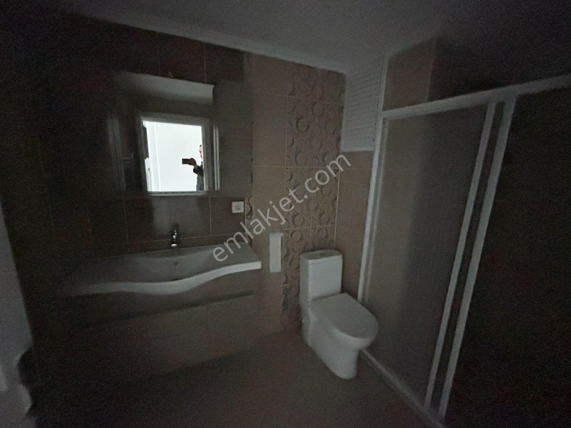 Cihan Emlaktan Kiralık Hacı Yusufta 2+1 Giriş Kat Bahçeli Daire - Görsel 12