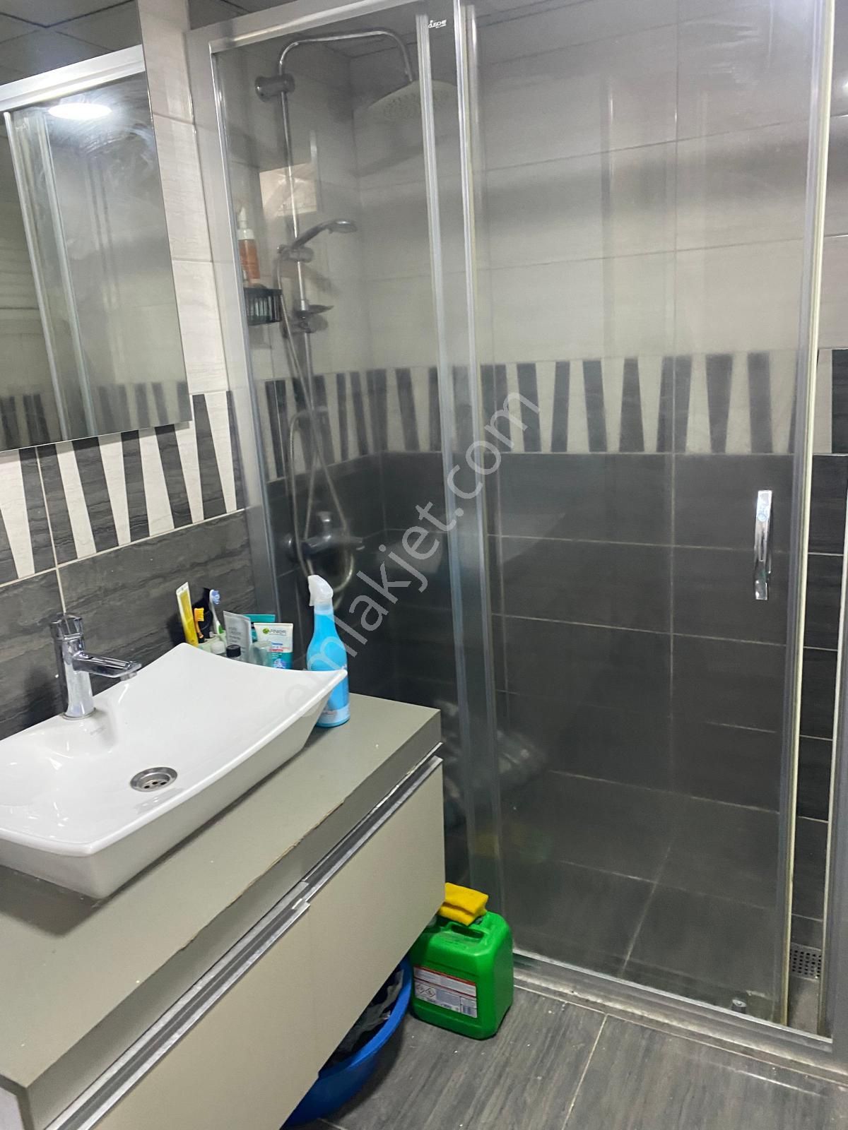 Bayraklı Emek Mahallesinde Site İçerisinde 3+1 Satılık Daire - Görsel 14