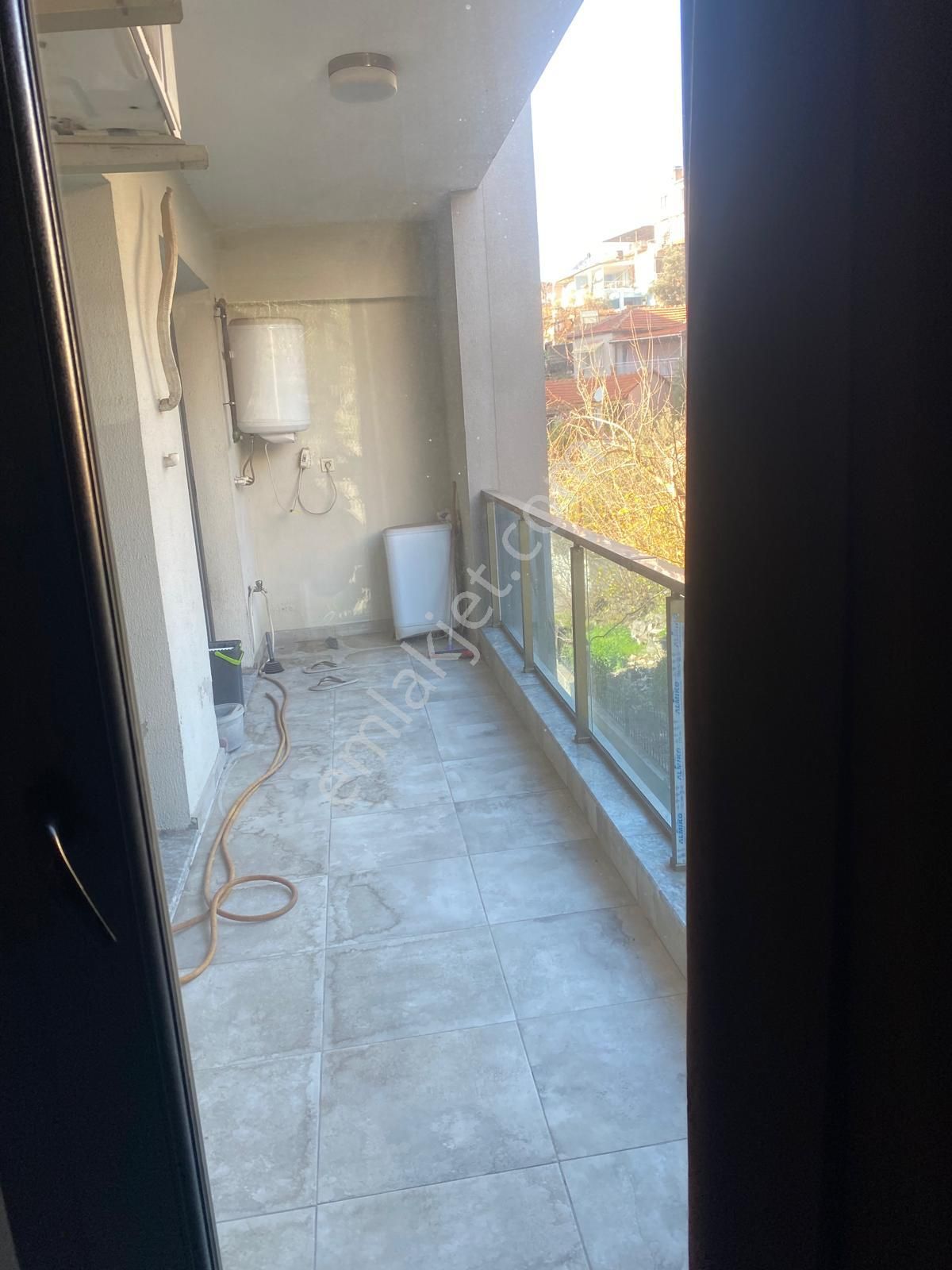 Bayraklı Emek Mahallesinde Site İçerisinde 3+1 Satılık Daire - Görsel 18