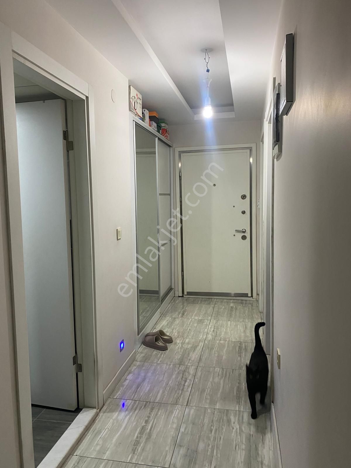 Bayraklı Emek Mahallesinde Site İçerisinde 3+1 Satılık Daire - Görsel 12