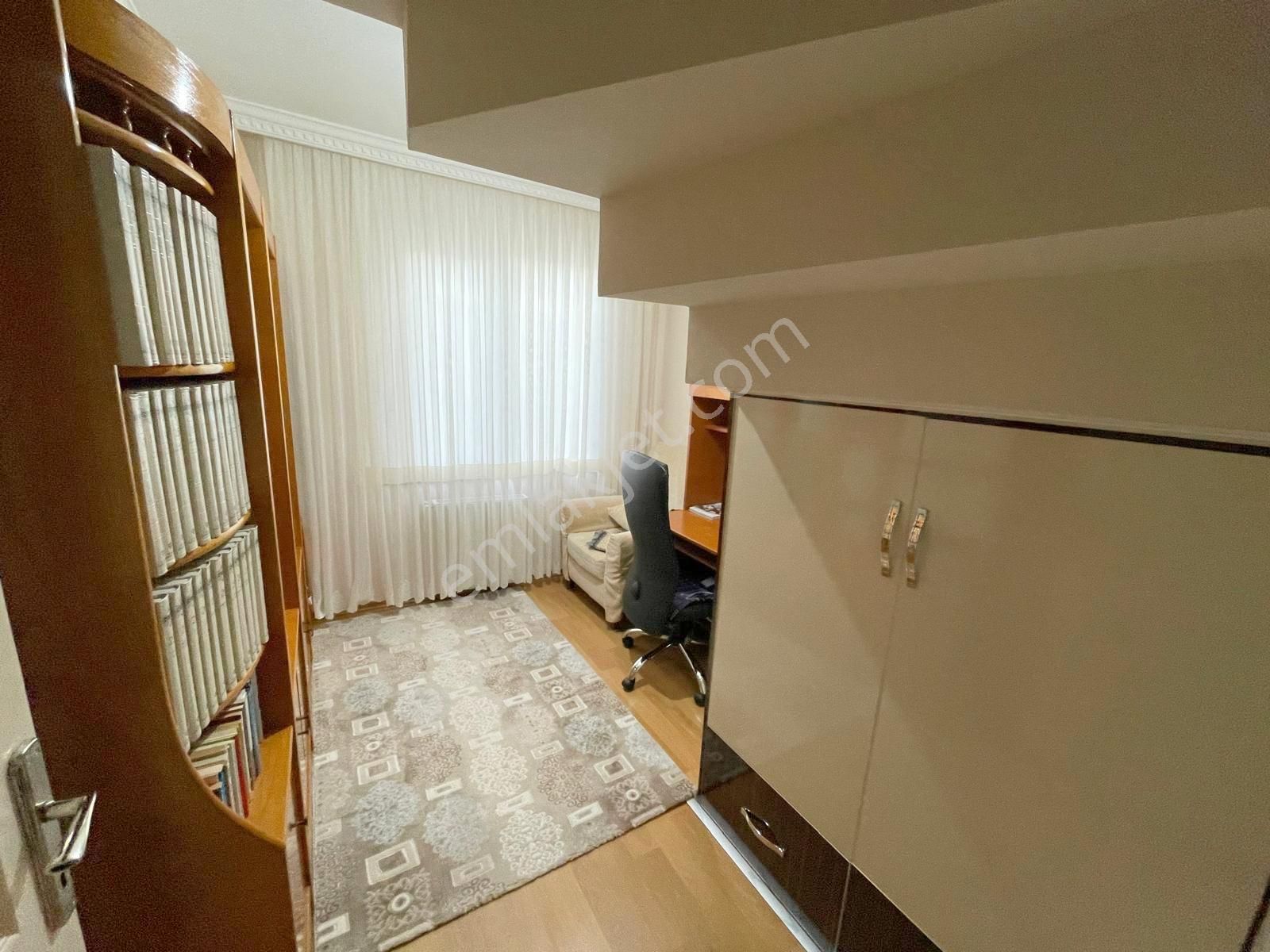 Mertcan'dan Şeyhli Caddeye 1dk İskanlı Teraslı 5+2 Dubleks - Görsel 13