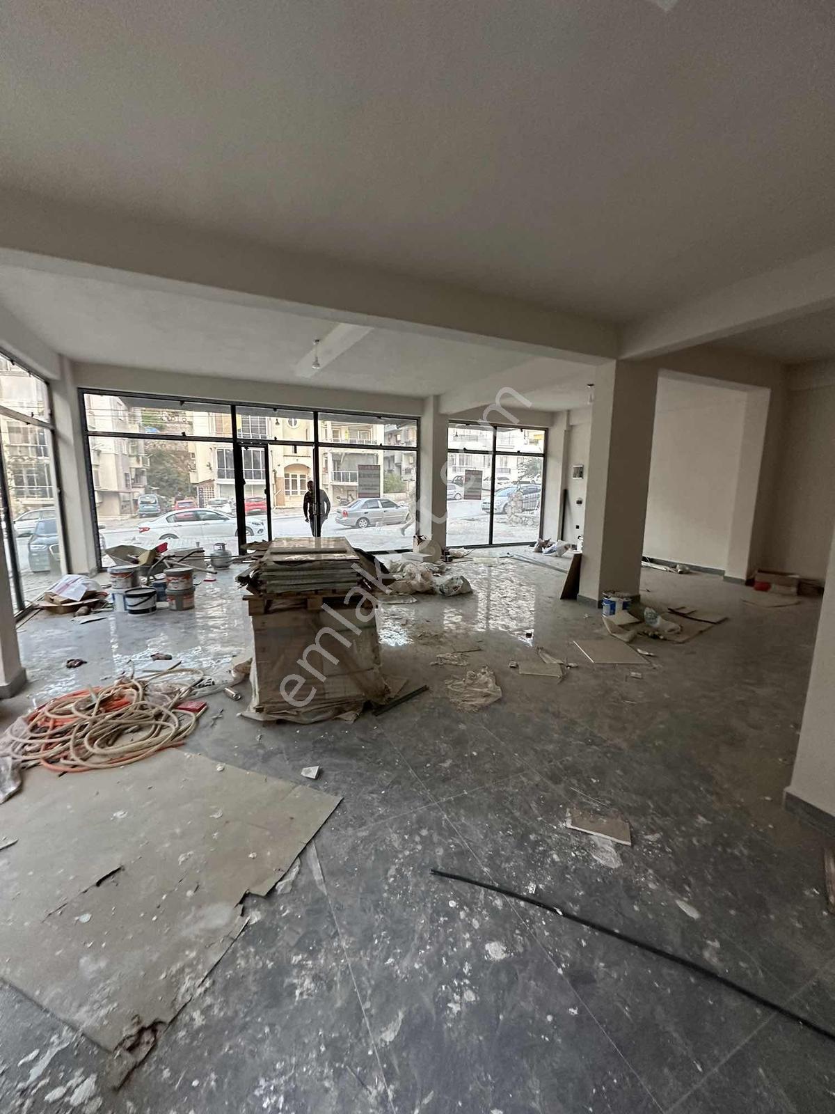 Akbaşlar'dan Milas Merkezde Toplam 350m2 Kullanım,kiralık Dükkan - Görsel 15