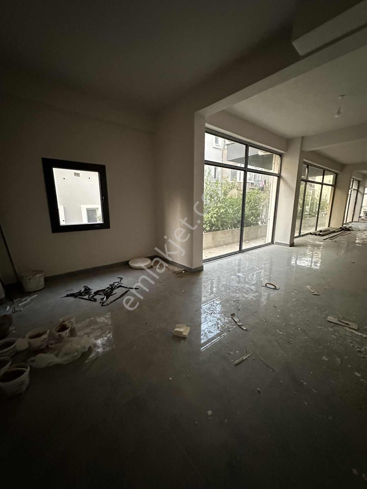 Akbaşlar'dan Milas Merkezde Toplam 350m2 Kullanım,kiralık Dükkan - Görsel 4
