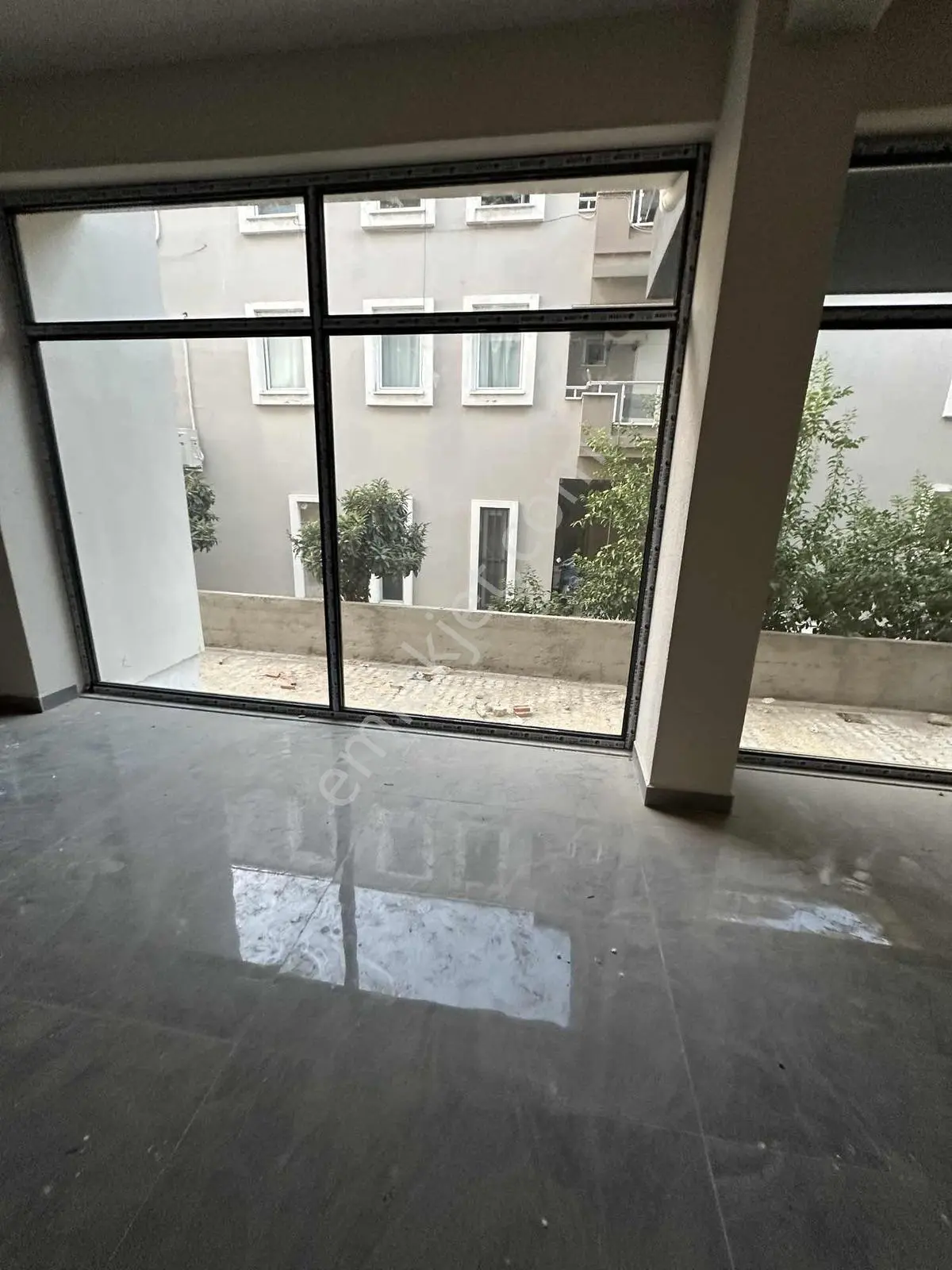 Akbaşlar'dan Milas Merkezde Toplam 350m2 Kullanım,kiralık Dükkan - Görsel 6