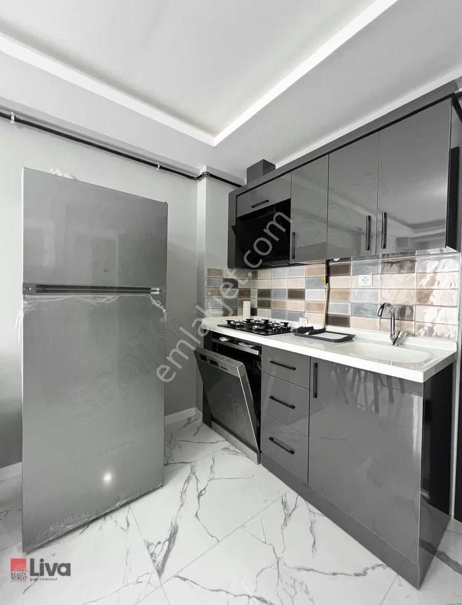 Rw Livadan Gaziosmanpaşa Mahallesinde 1+1 Eşyalı Kiralık Daire - Görsel 12