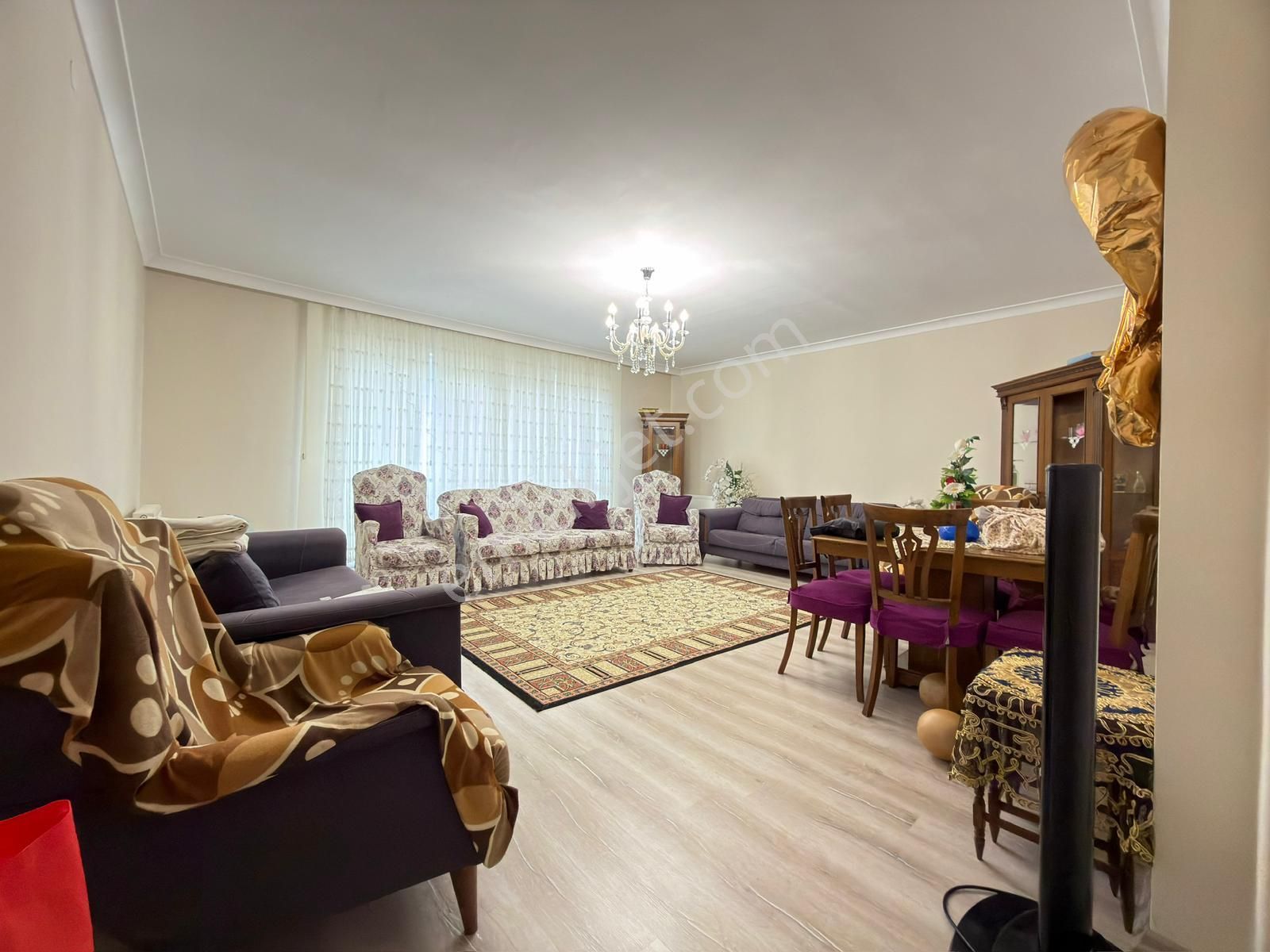 Kariyerden Site Dairesi 4+1 Geniş Yaapılı