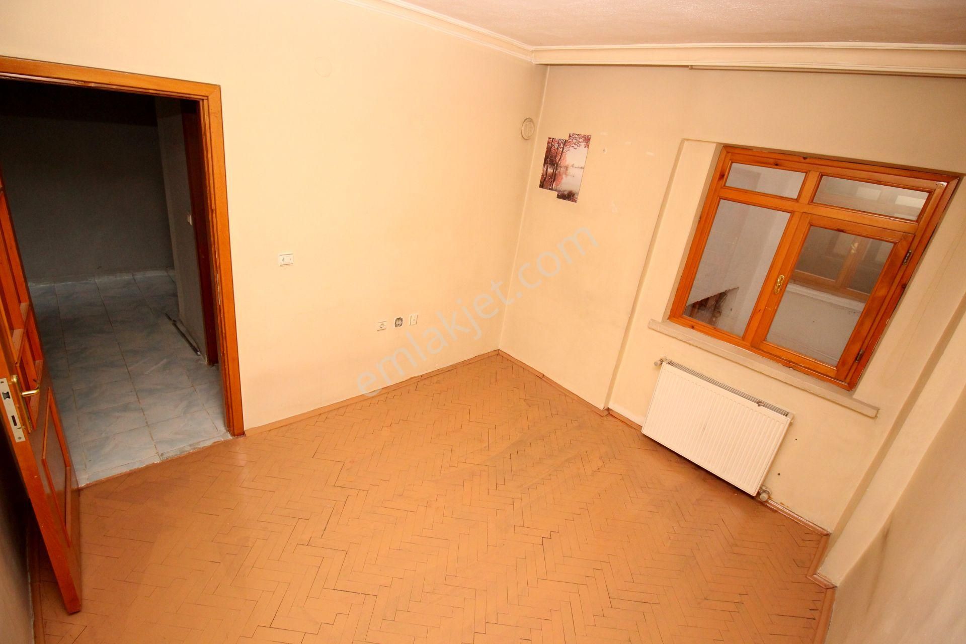 Emre Emlaktan Elvankent 14.cadde Cepheli 3+1 Kiralık Ofis Veya Daire - Görsel 13