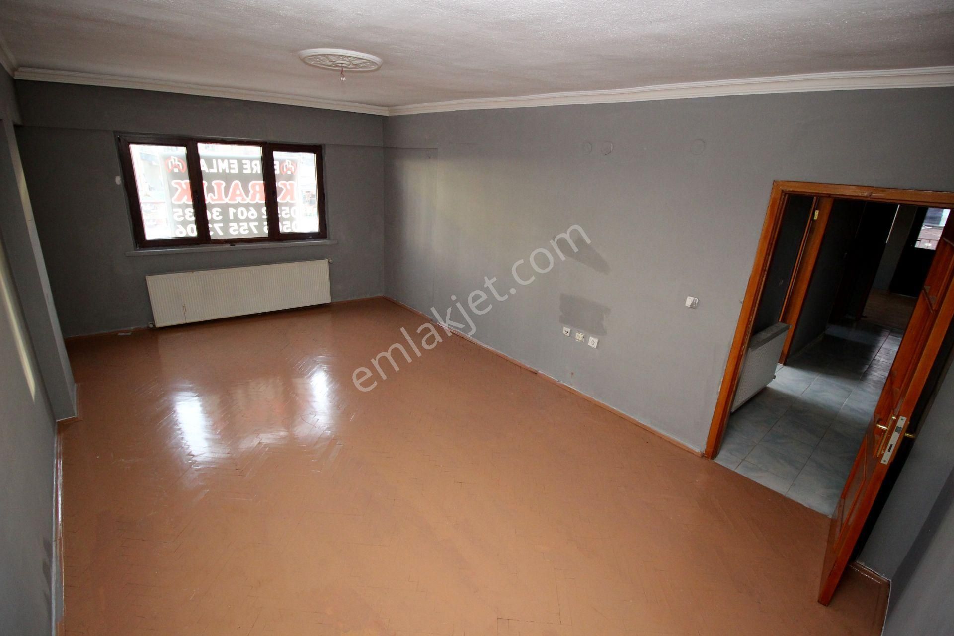 Emre Emlaktan Elvankent 14.cadde Cepheli 3+1 Kiralık Ofis Veya Daire - Görsel 10