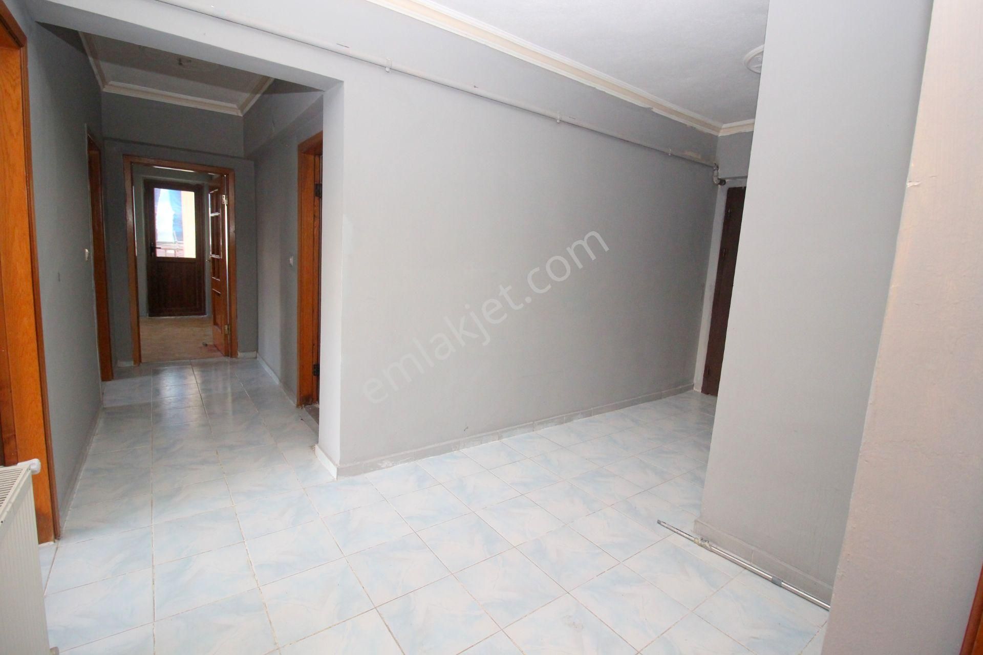 Emre Emlaktan Elvankent 14.cadde Cepheli 3+1 Kiralık Ofis Veya Daire - Görsel 24