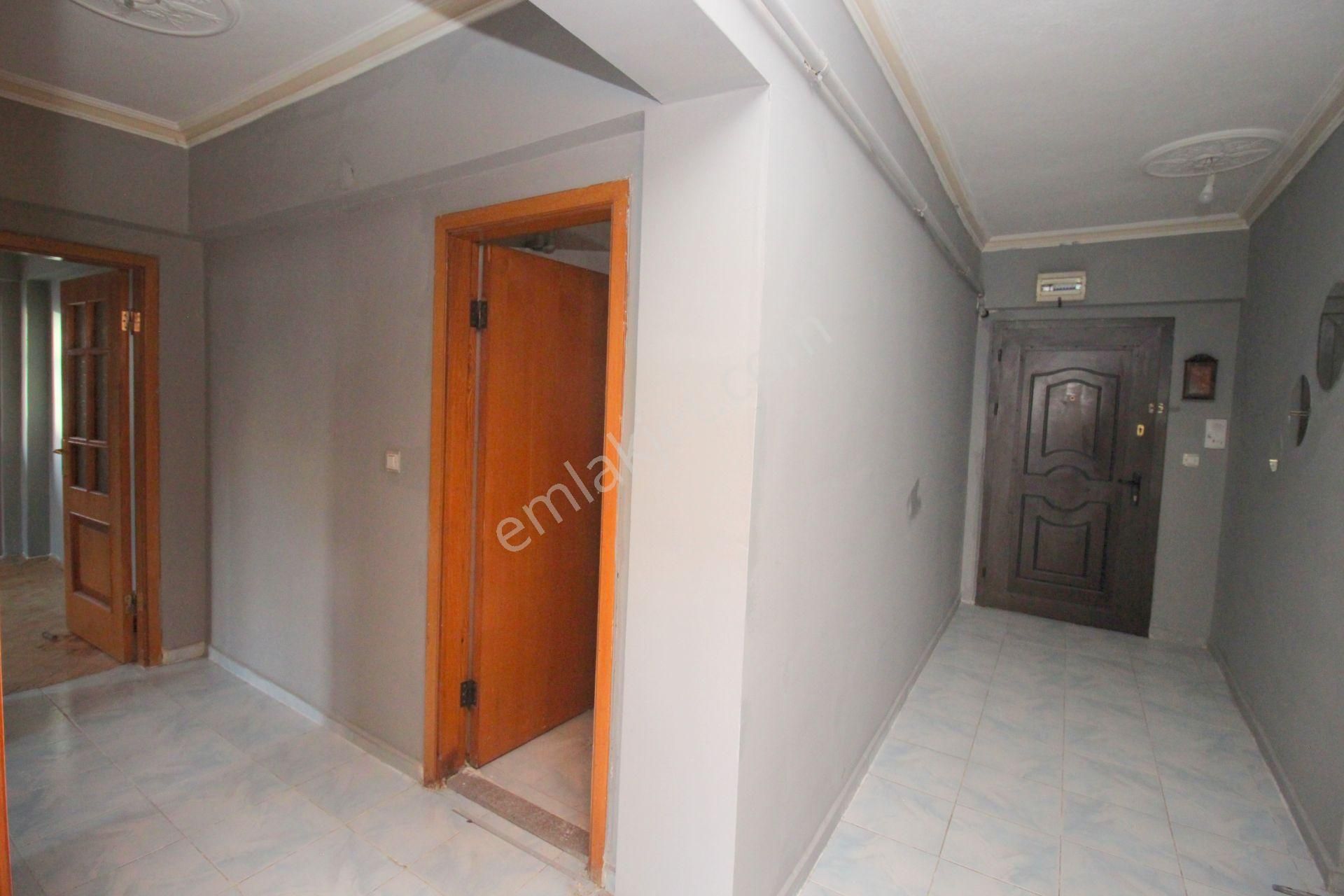 Emre Emlaktan Elvankent 14.cadde Cepheli 3+1 Kiralık Ofis Veya Daire - Görsel 26