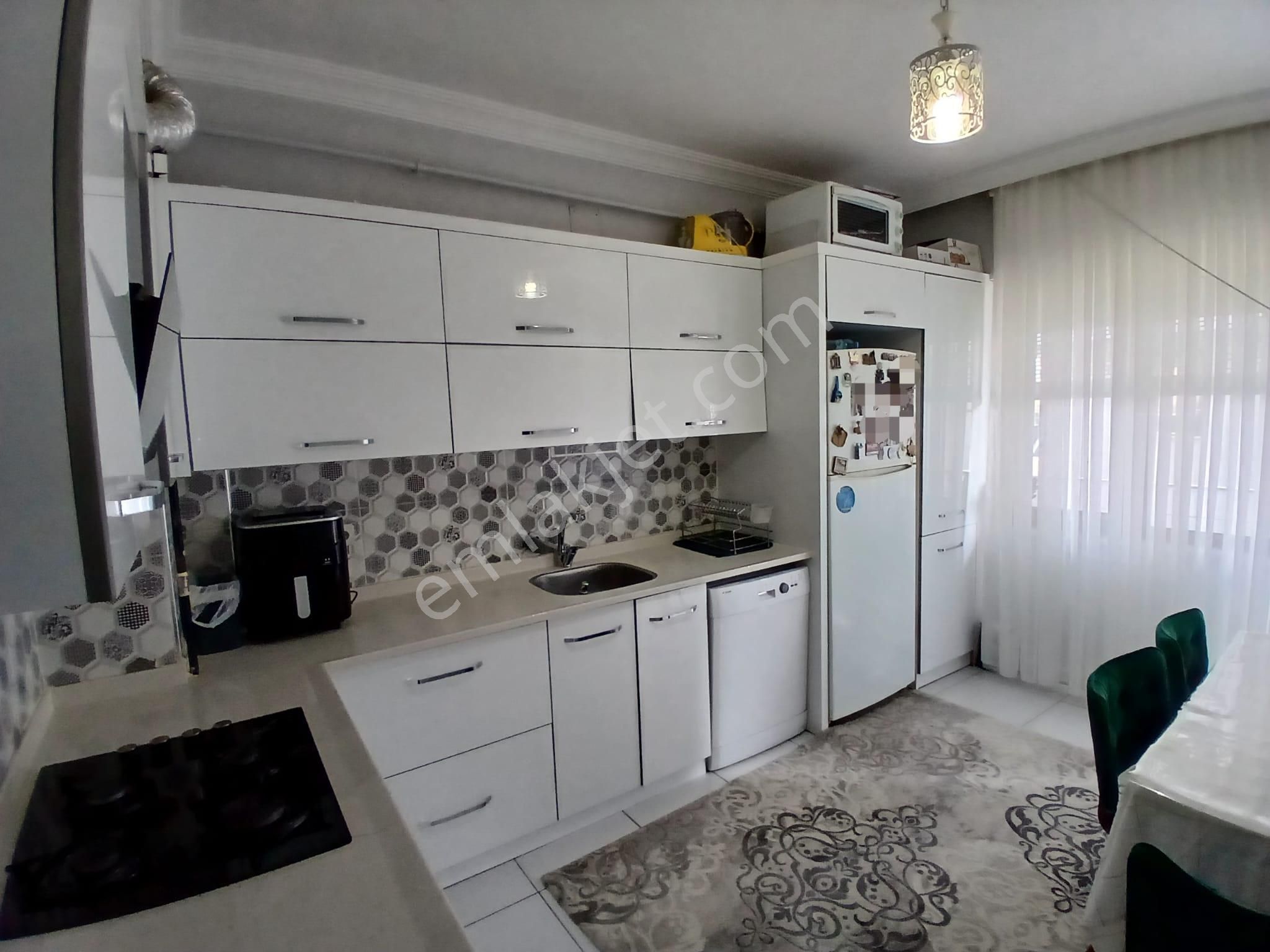 Akçay Emlak'tan Akşehir Koşuyolu Simay Market Civarında Bireysel Garajlı Satılık 3+1 Daire - Görsel 3