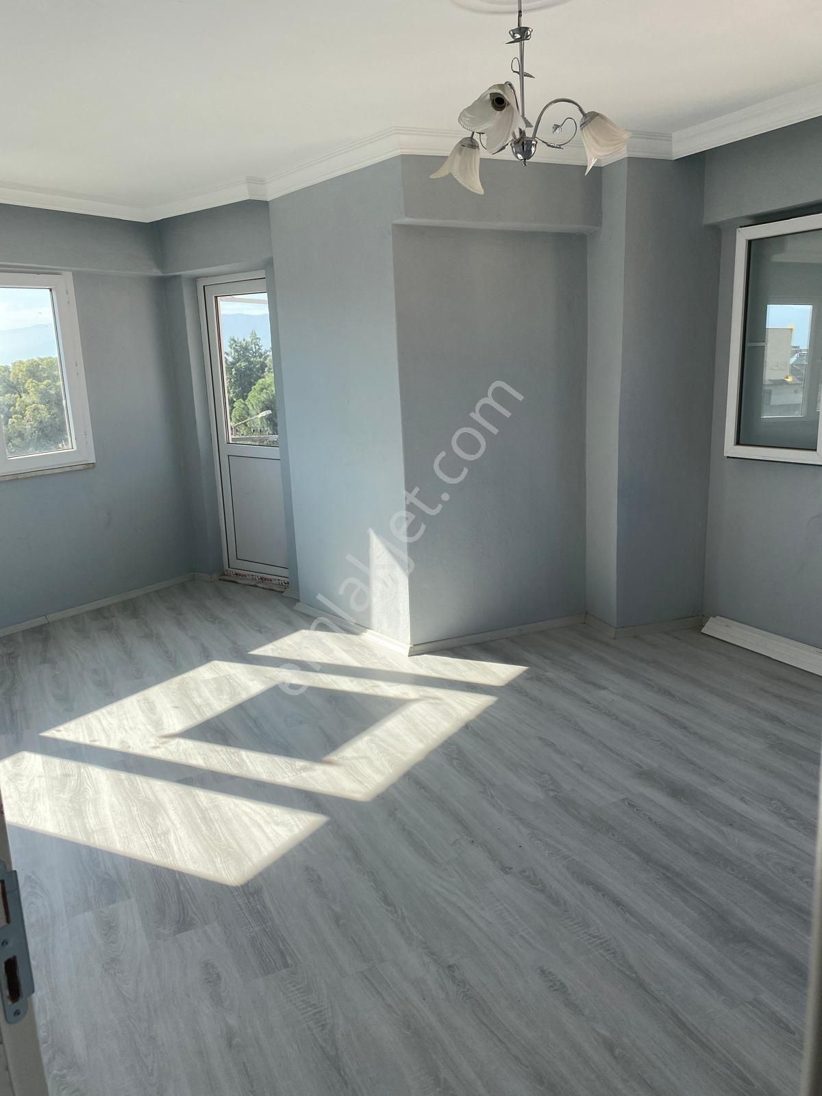 Cumhuriyet Mah 3+1 Tadilatı Merkezi Konumunda Satılık Daire - Görsel 3