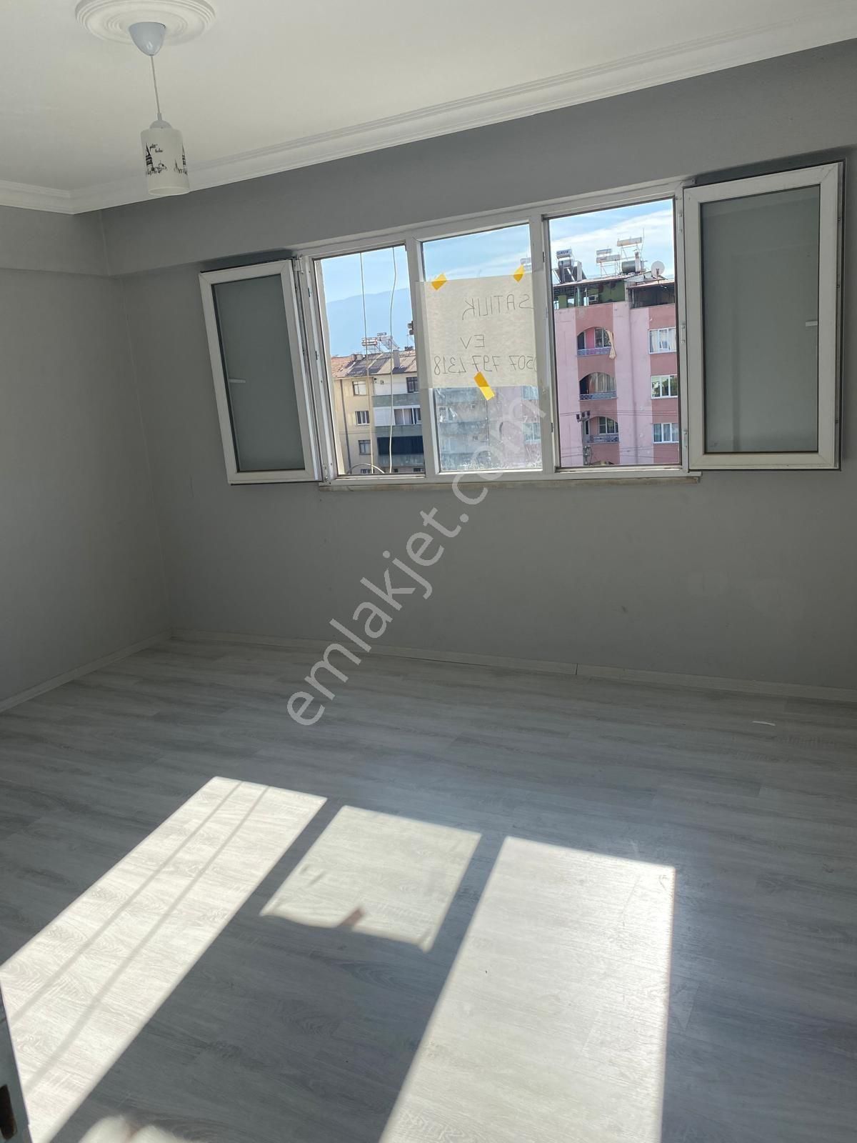 Cumhuriyet Mah 3+1 Tadilatı Merkezi Konumunda Satılık Daire