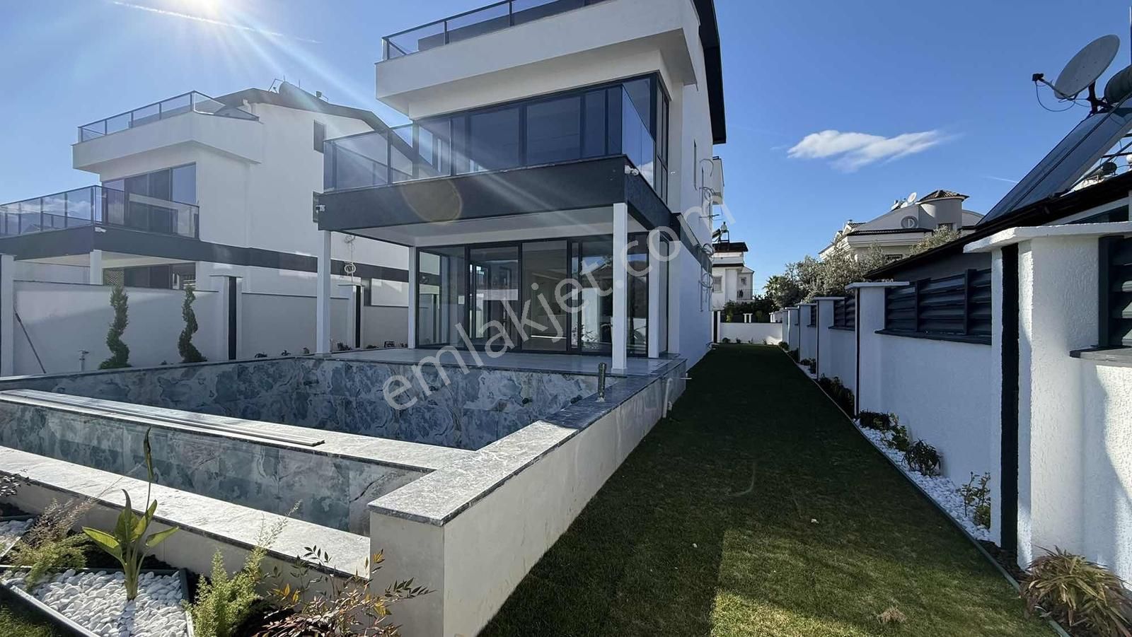 Turanlar Gruptan Akarca Da Satılık Takasa Açık 4+1 Triplex Villa - Görsel 14