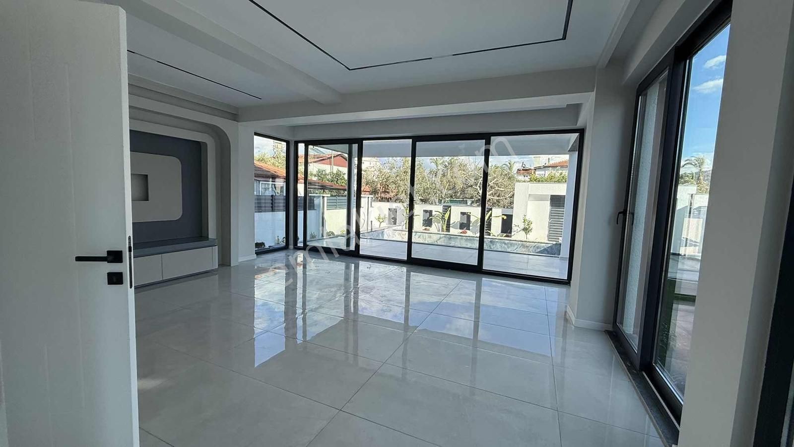 Turanlar Gruptan Akarca Da Satılık Takasa Açık 4+1 Triplex Villa - Görsel 27